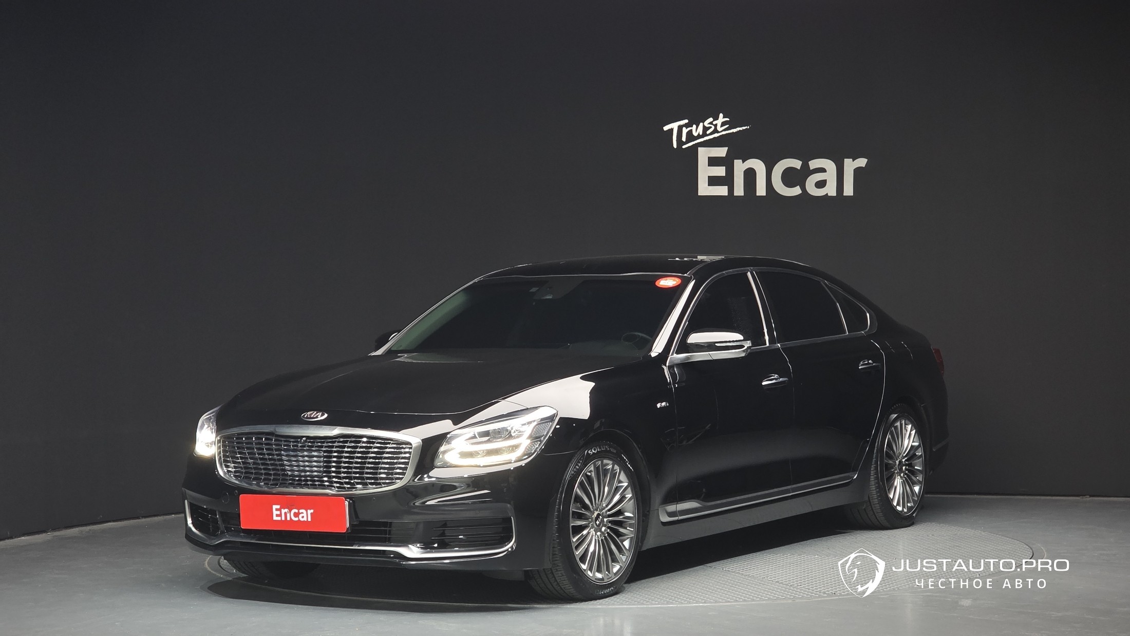 Автомобиль Kia K9