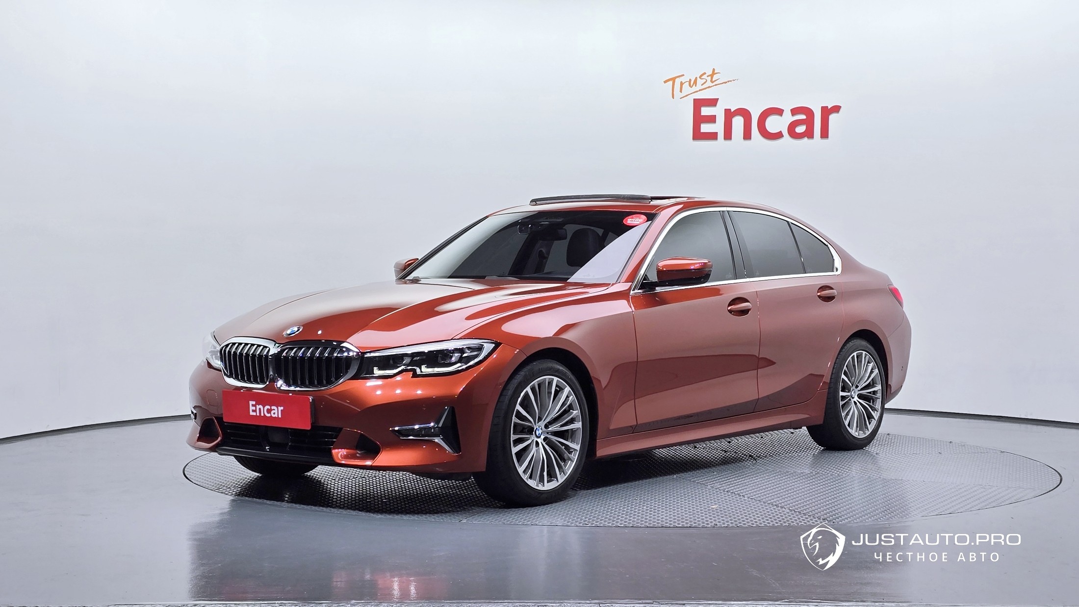 Автомобиль BMW 3-Series