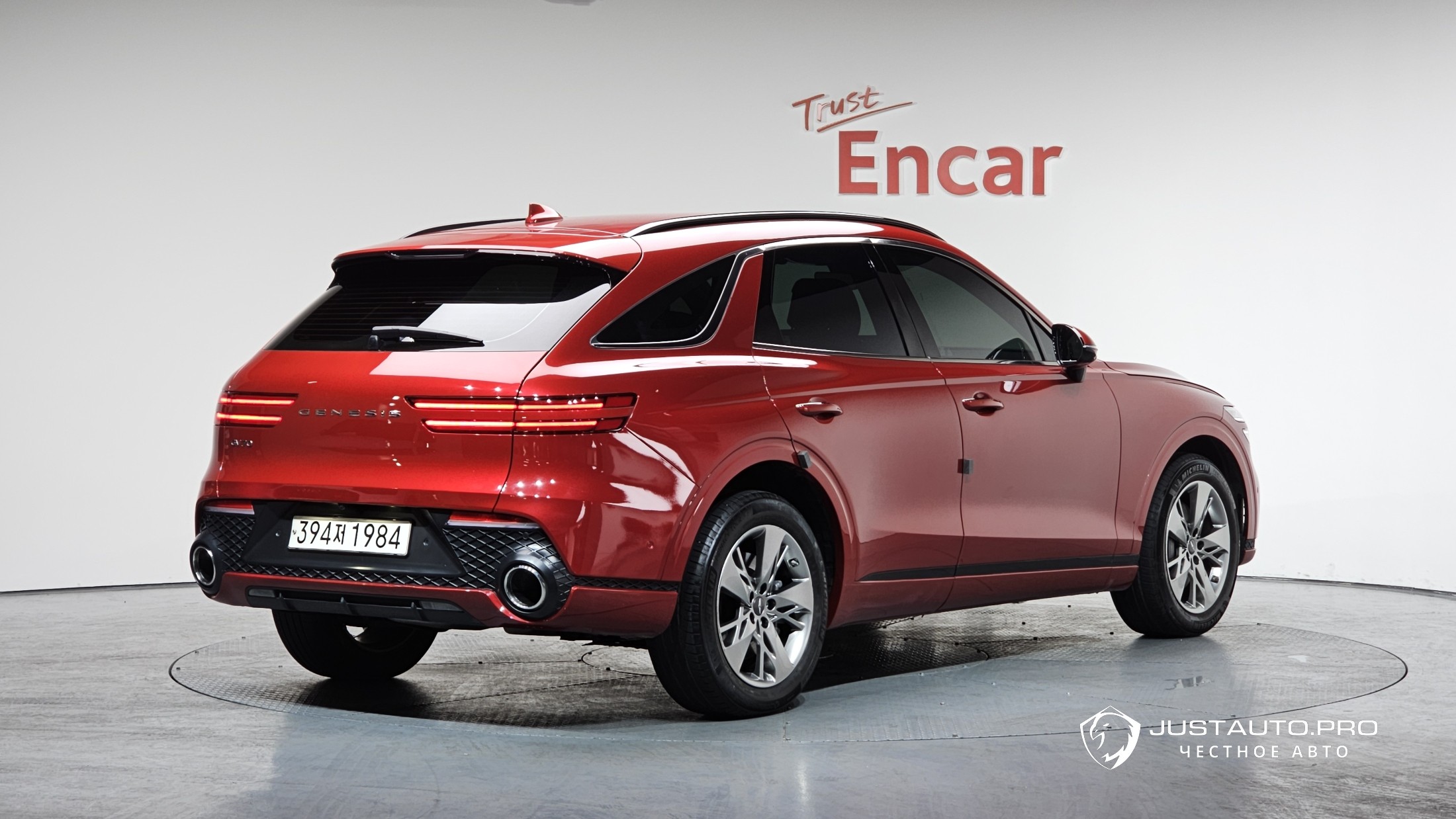 Автомобиль Genesis GV70