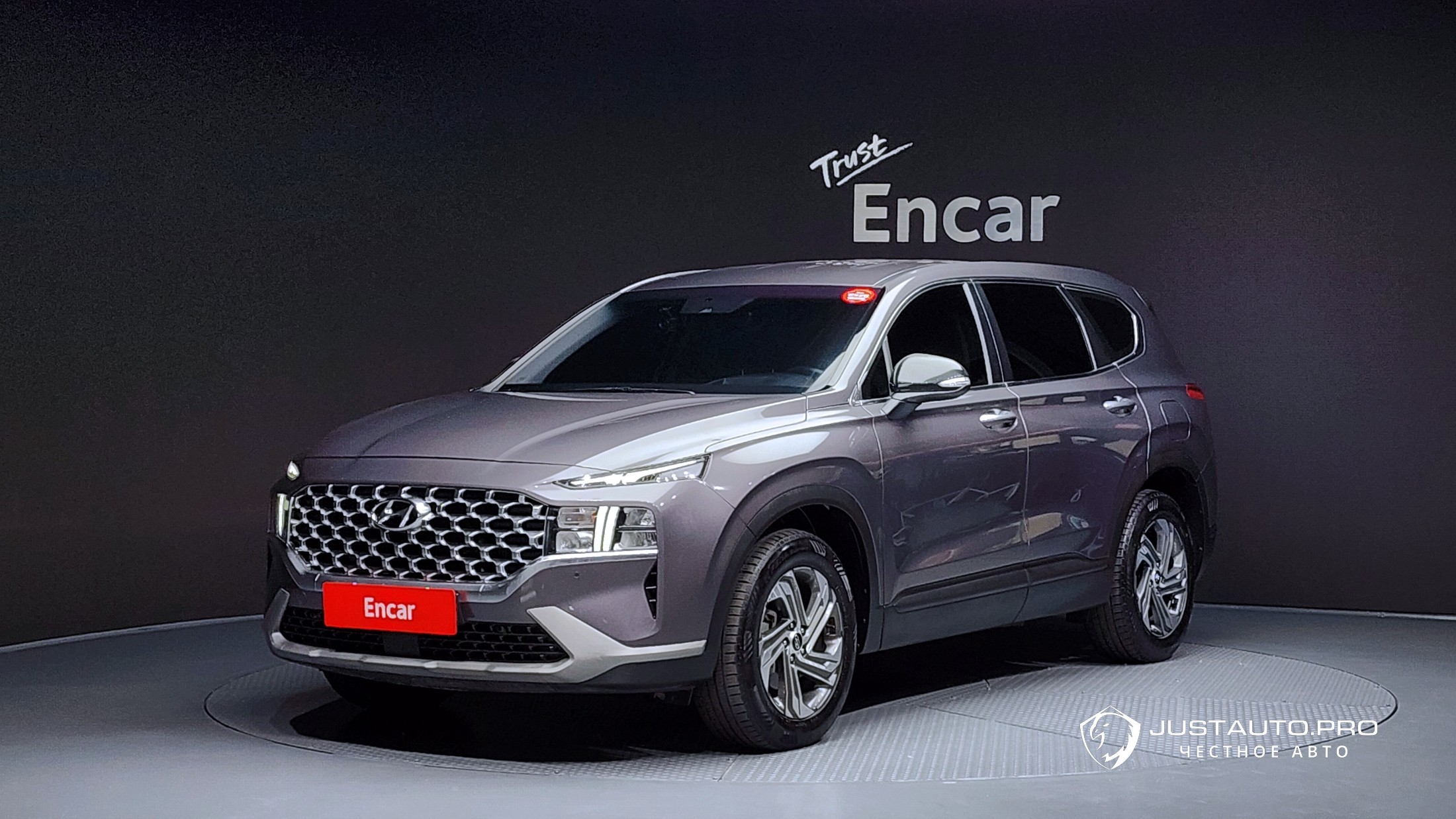 Автомобиль Hyundai Santafe