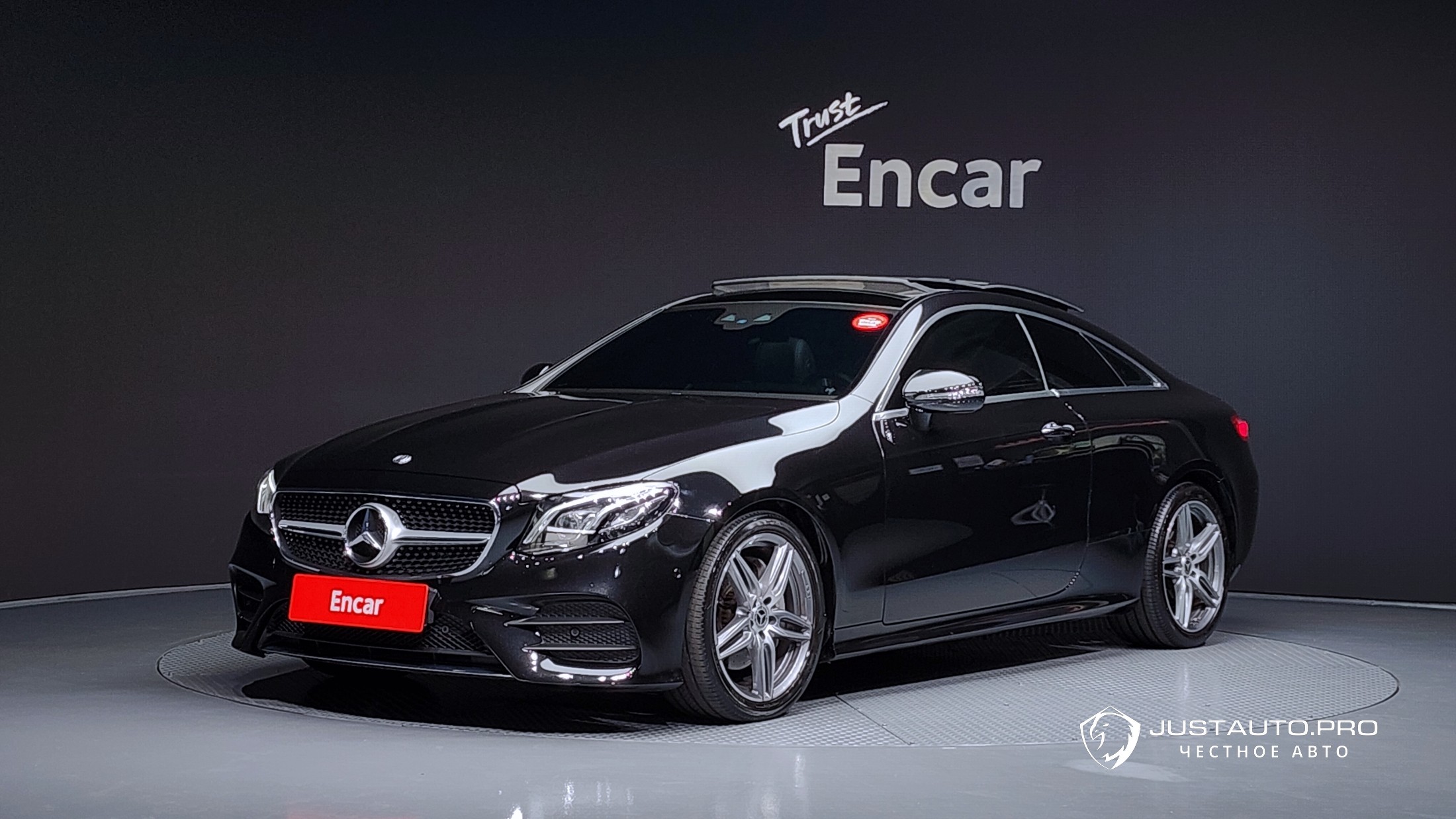 Автомобиль Mercedes-Benz E-Class