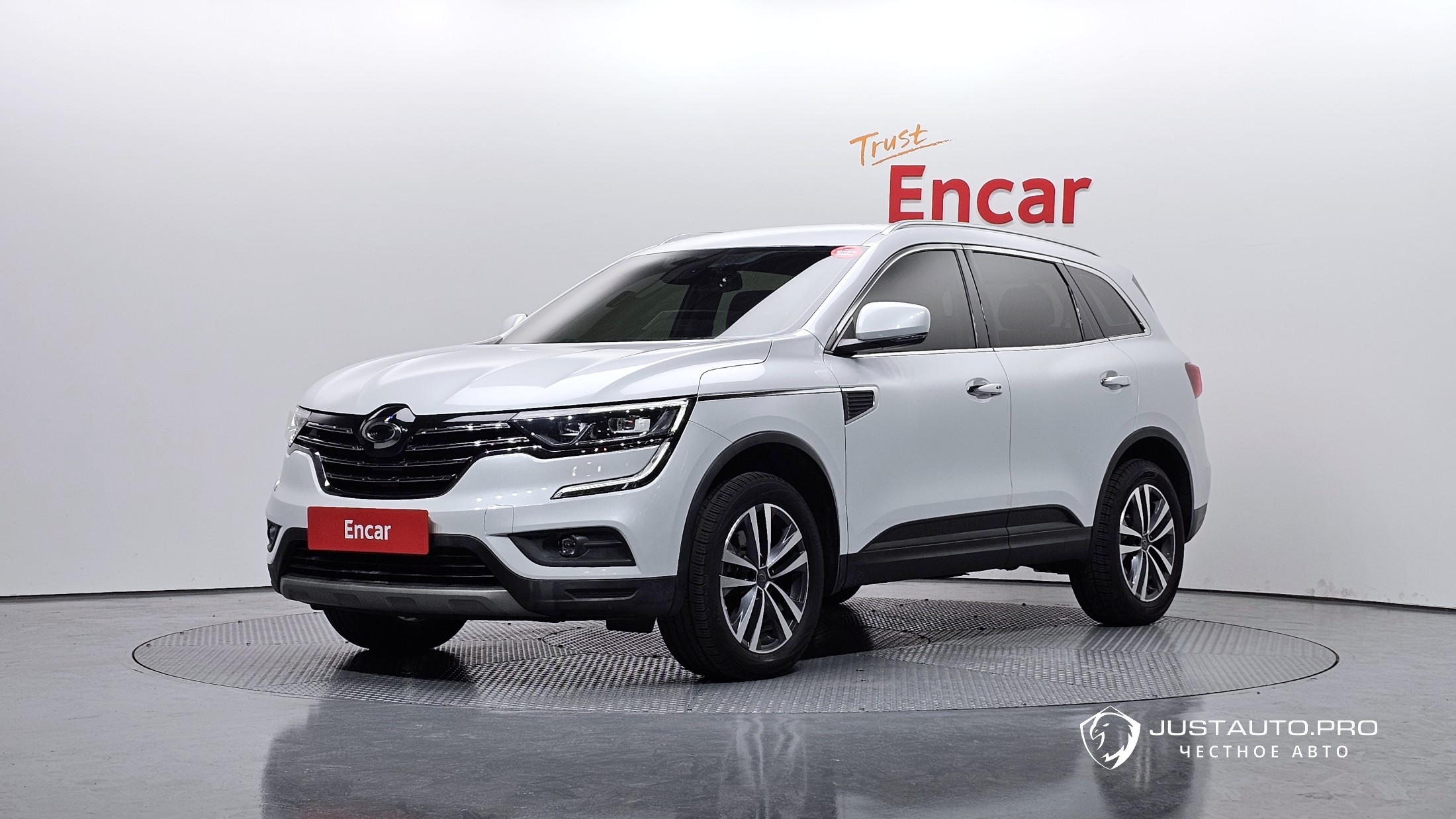 Автомобиль Renault-KoreaSamsung QM6