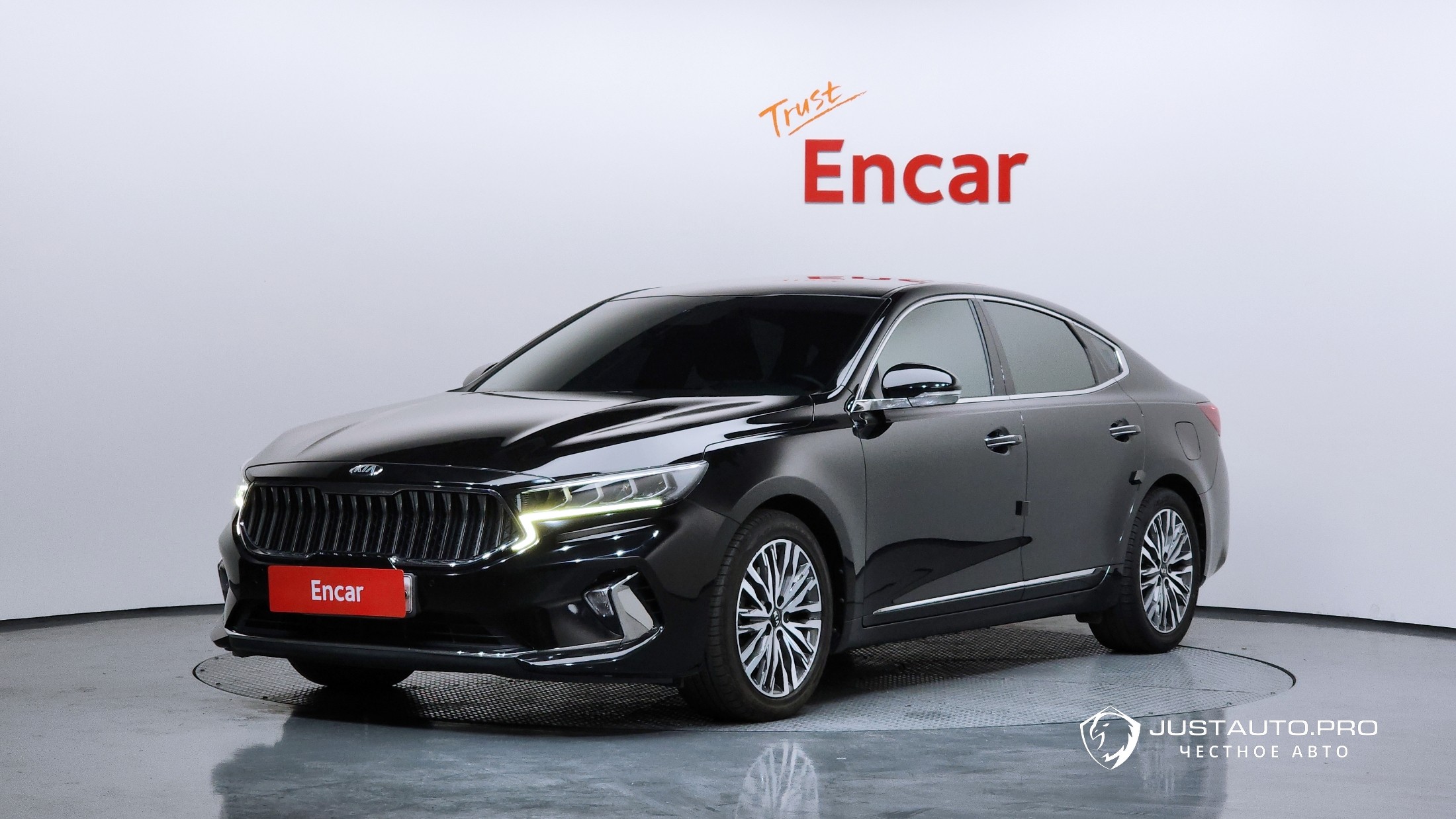 Автомобиль Kia K7