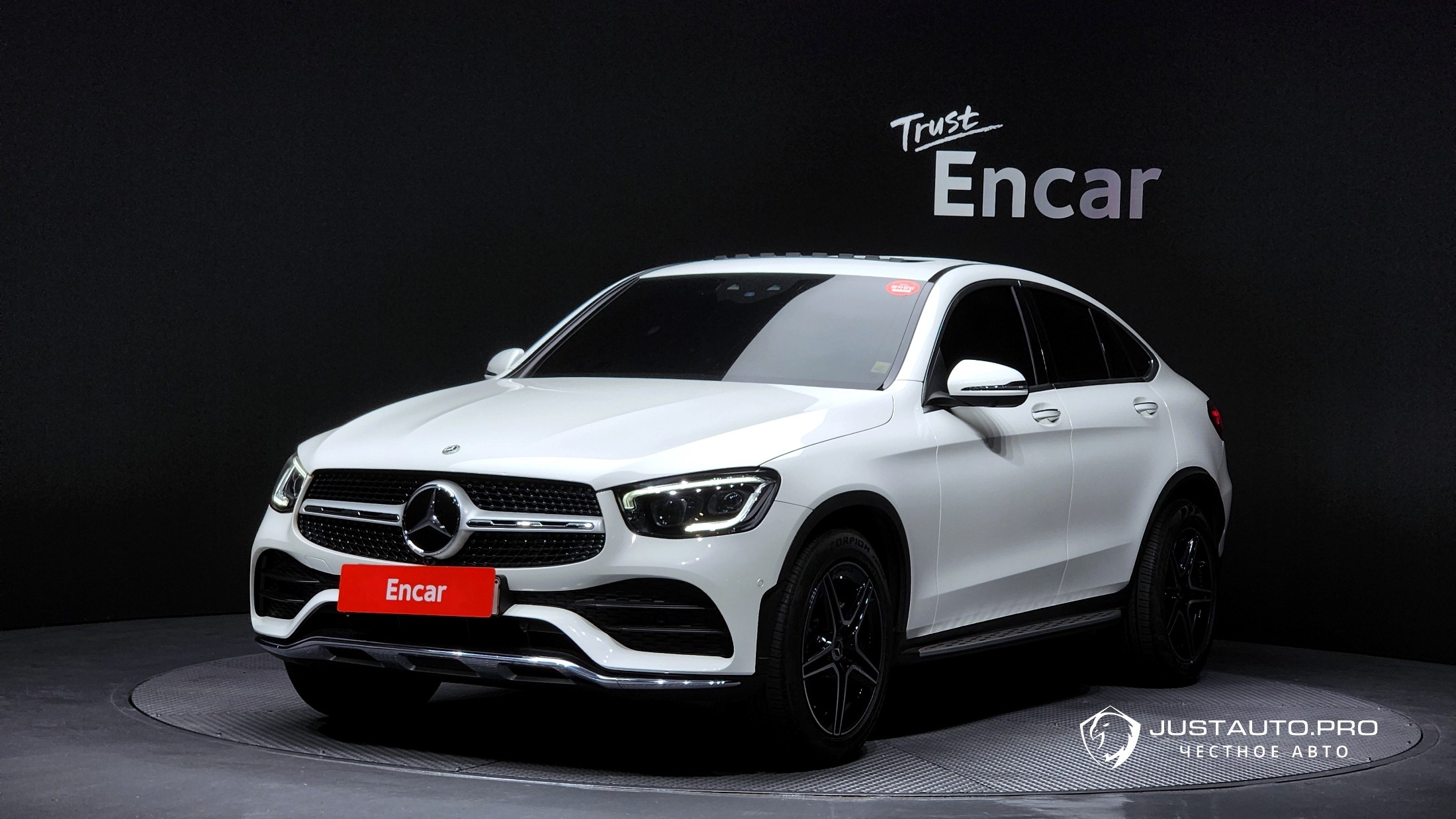 Автомобиль Mercedes-Benz GLC-Class