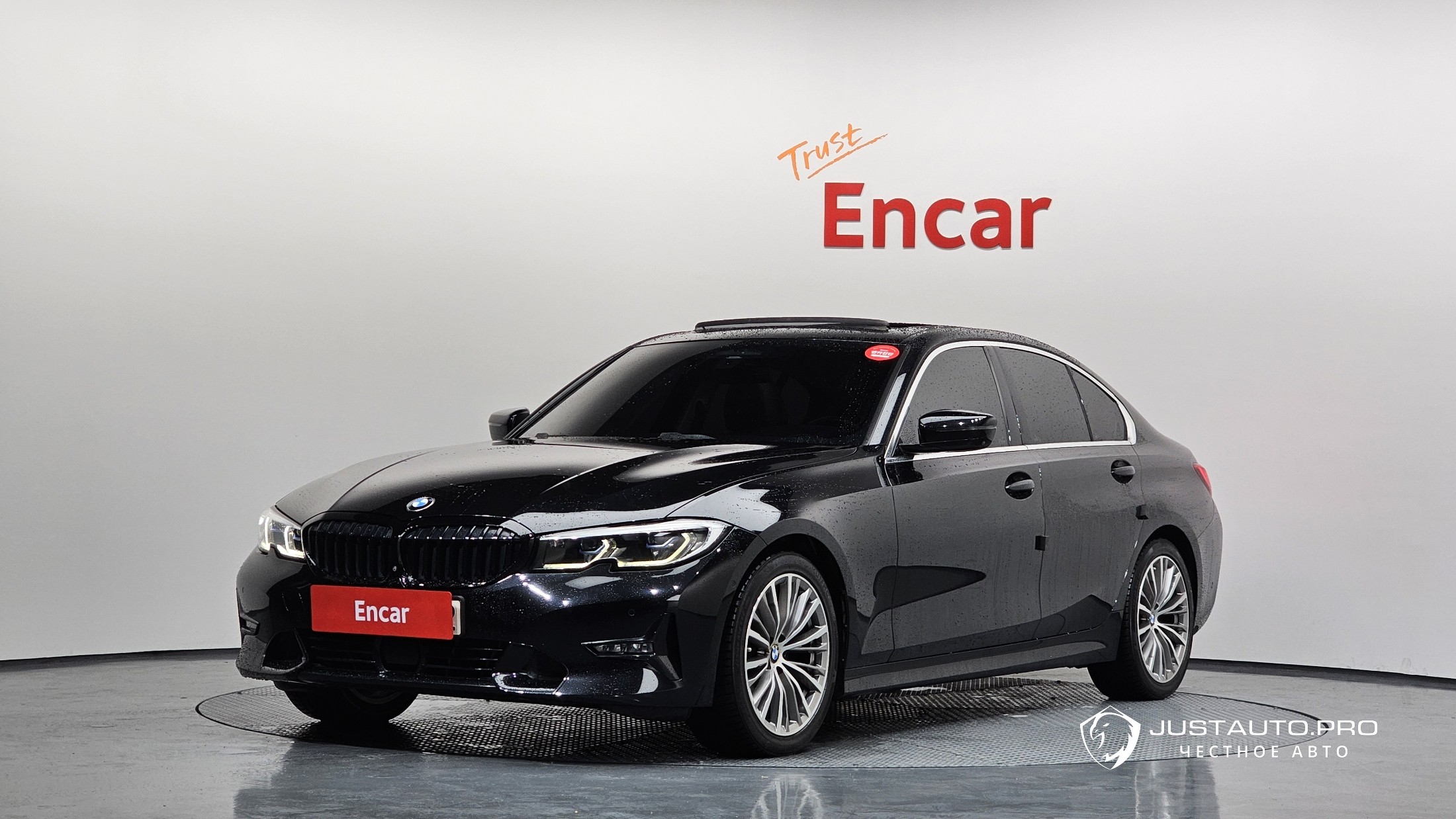 Автомобиль BMW 3-Series