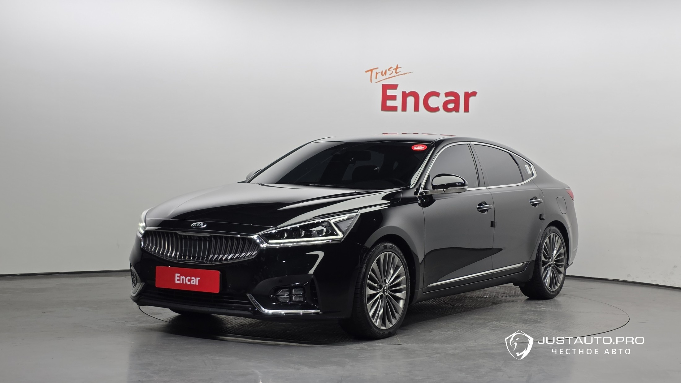 Автомобиль Kia K7