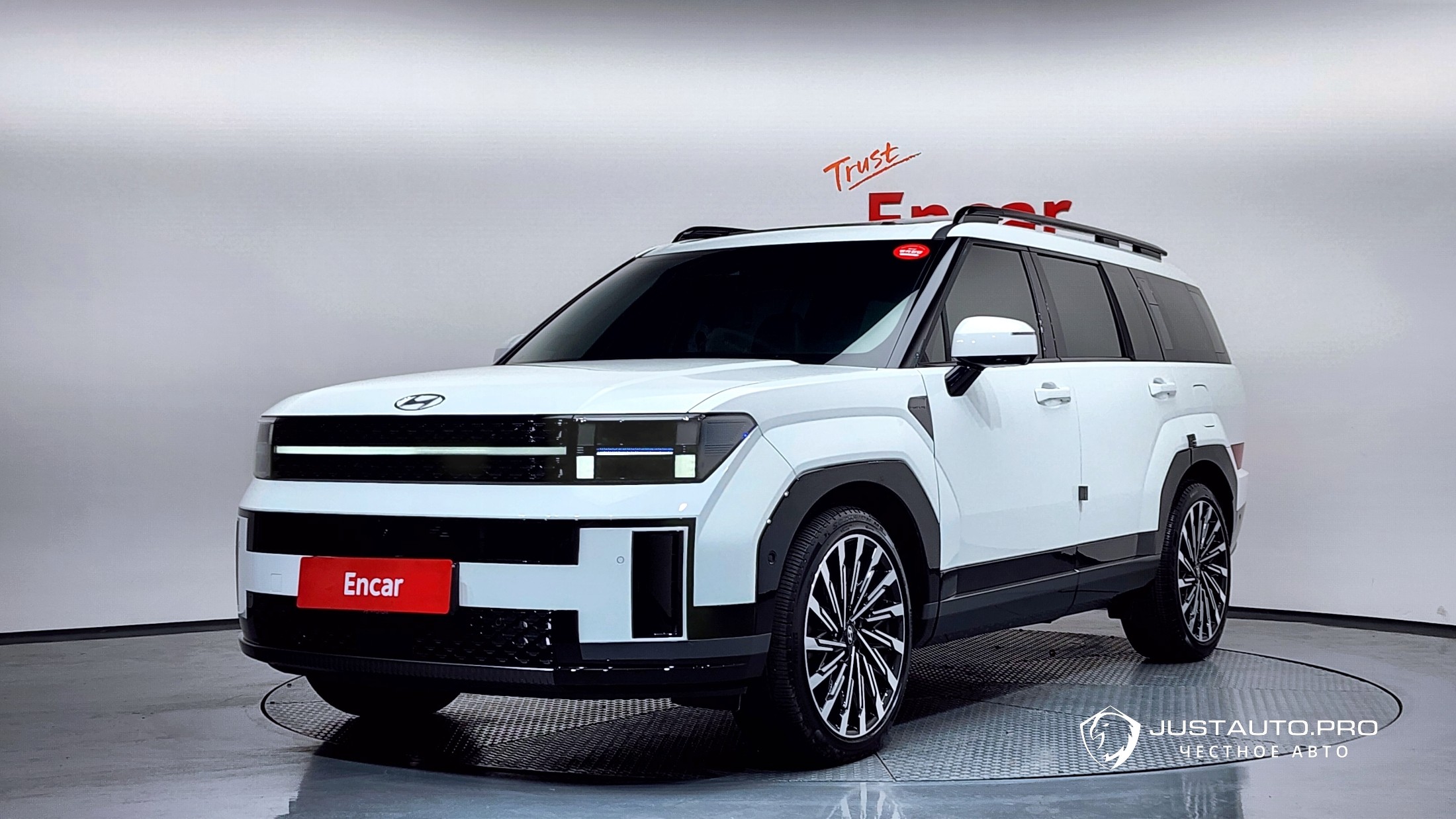 Автомобиль Hyundai Santafe