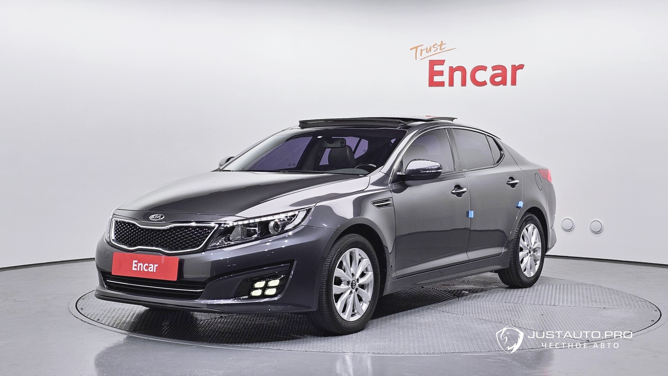 Автомобиль Kia K5