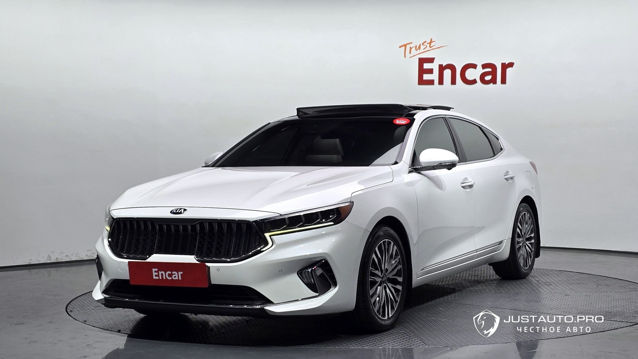 Автомобиль Kia K7