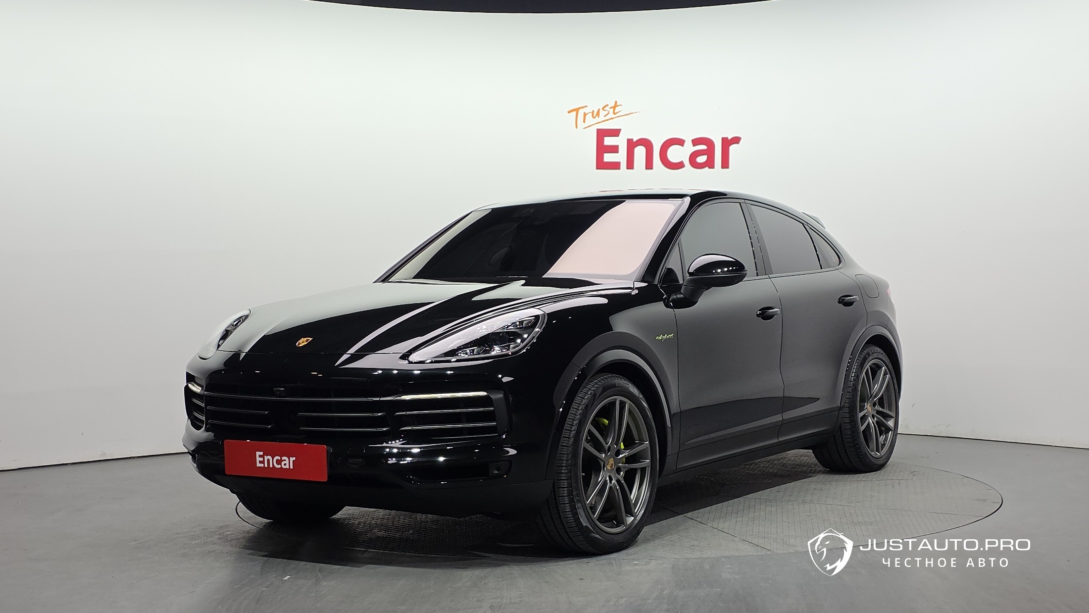 Автомобиль Porsche Cayenne