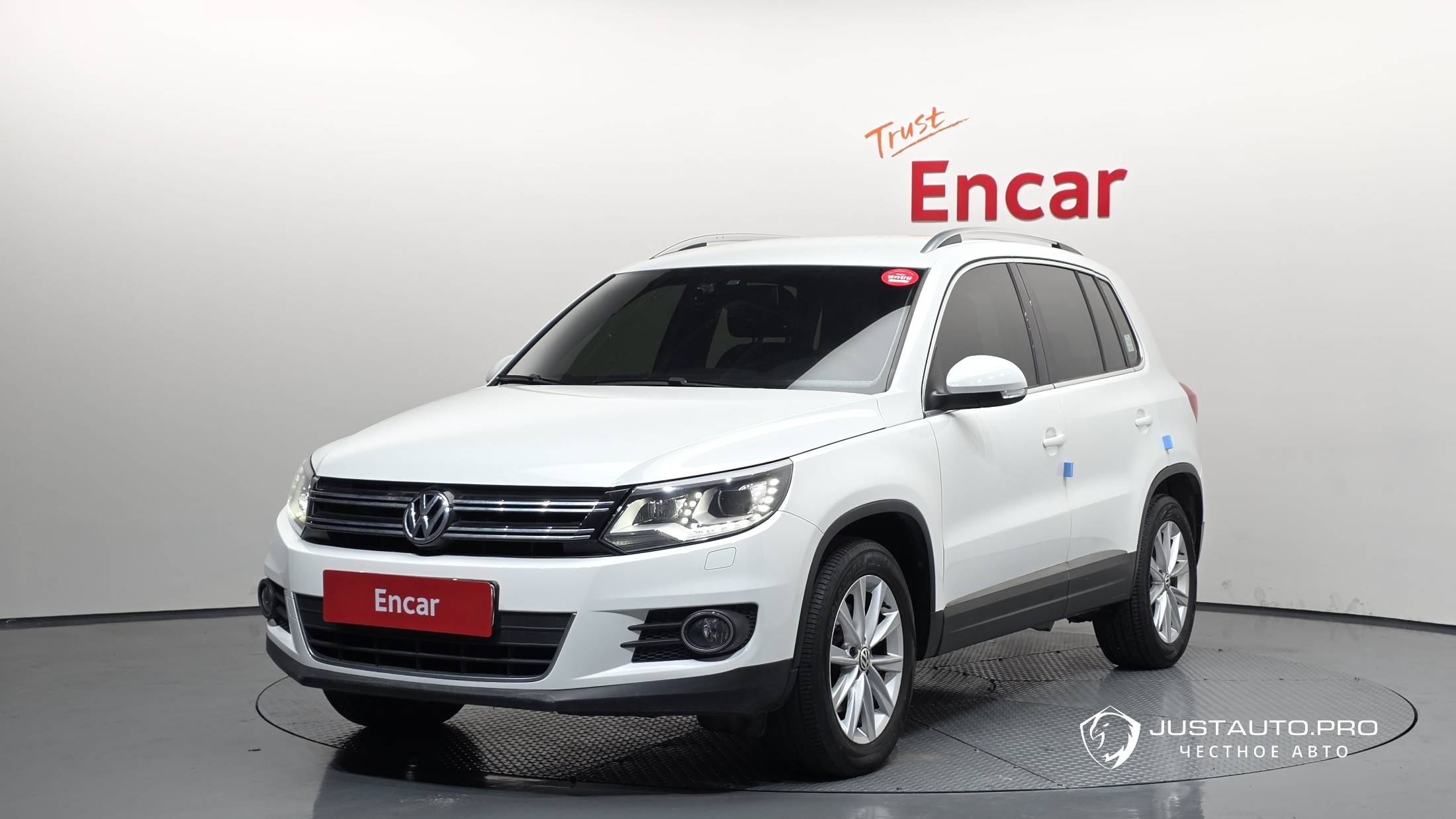 Автомобиль Volkswagen Tiguan
