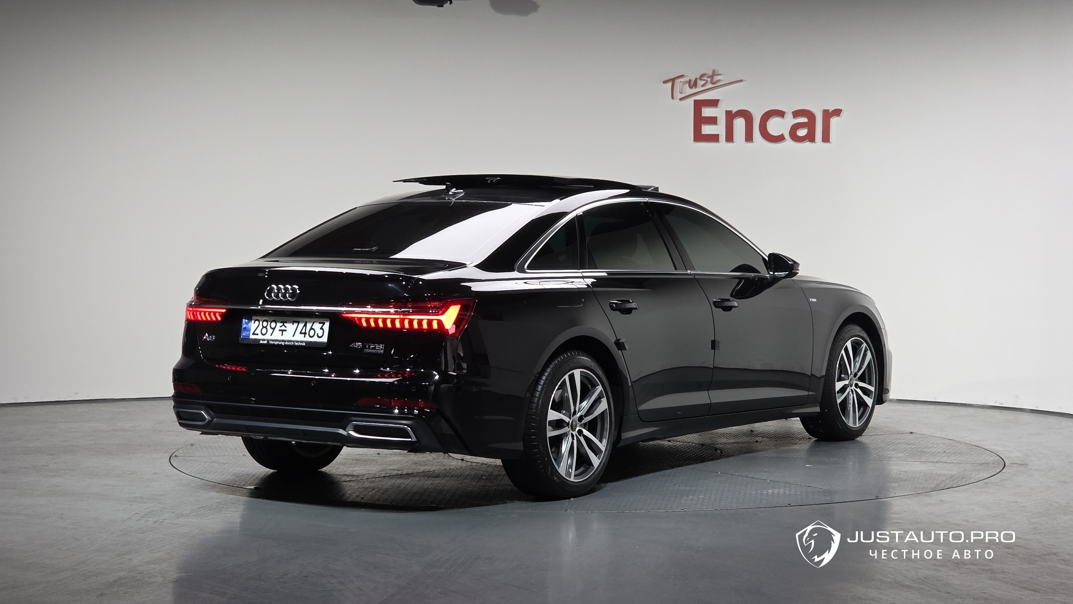 Автомобиль Audi A6