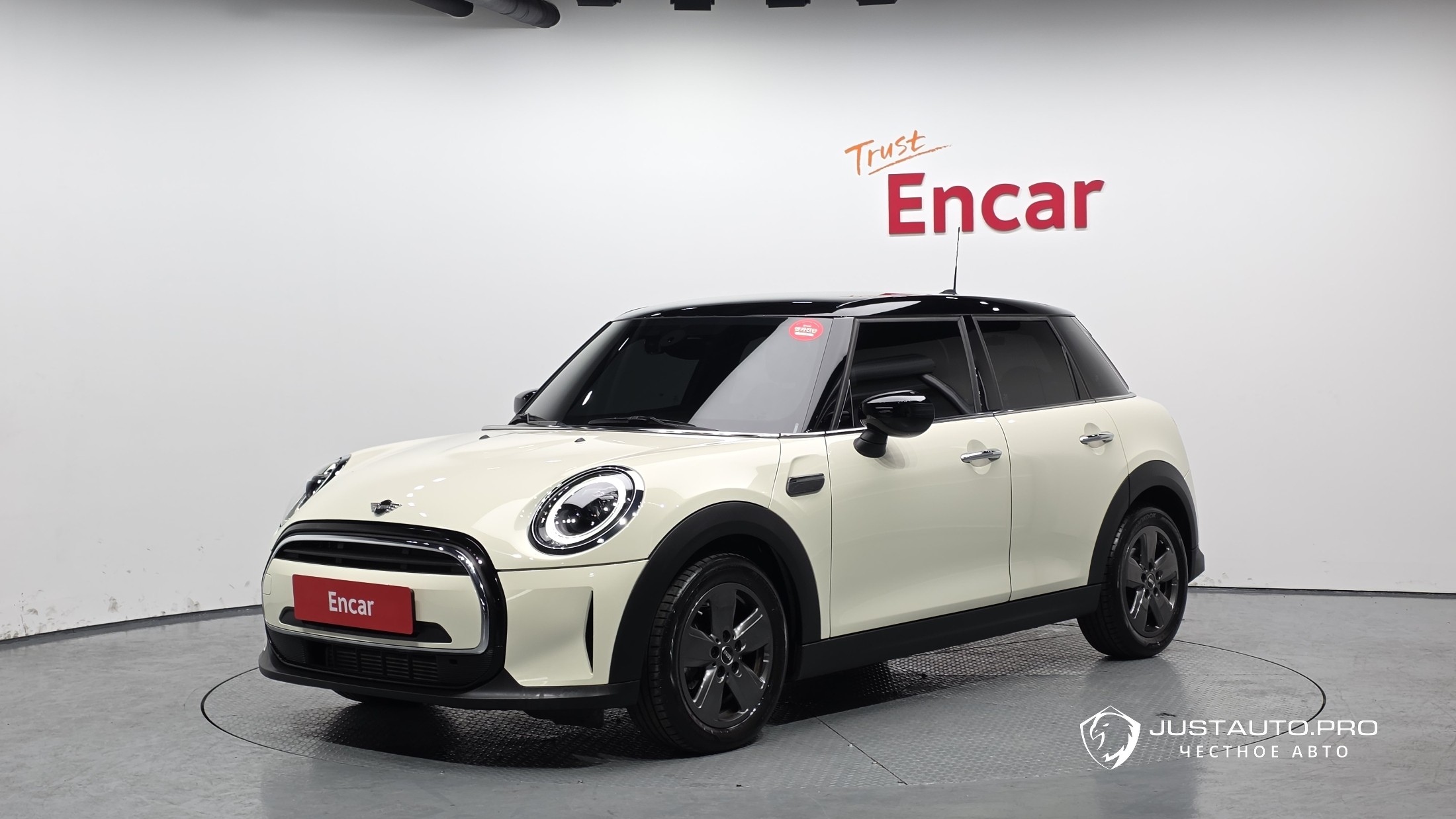 Автомобиль Mini Cooper