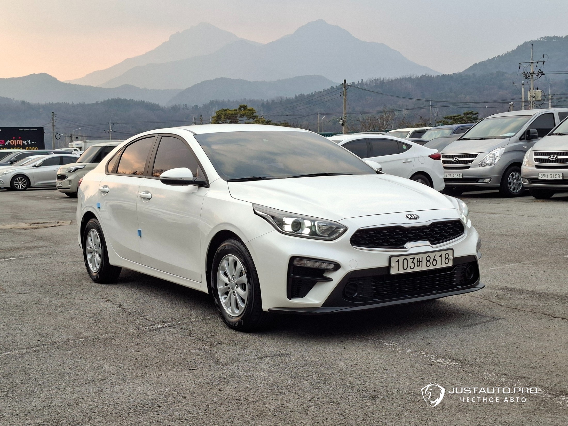 Автомобиль Kia K3