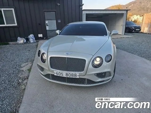 Автомобиль Bentley Continental