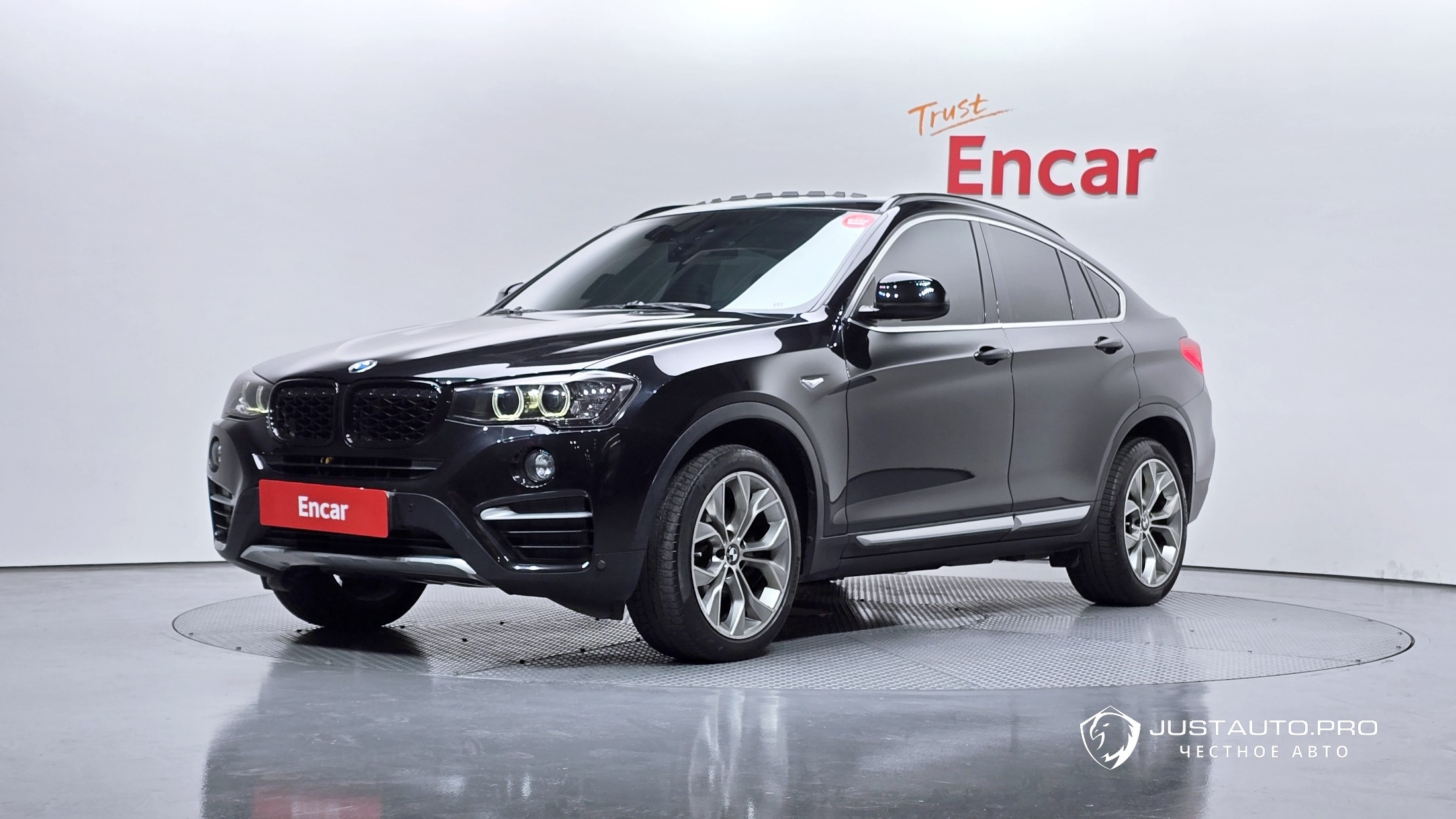 Автомобиль BMW X4