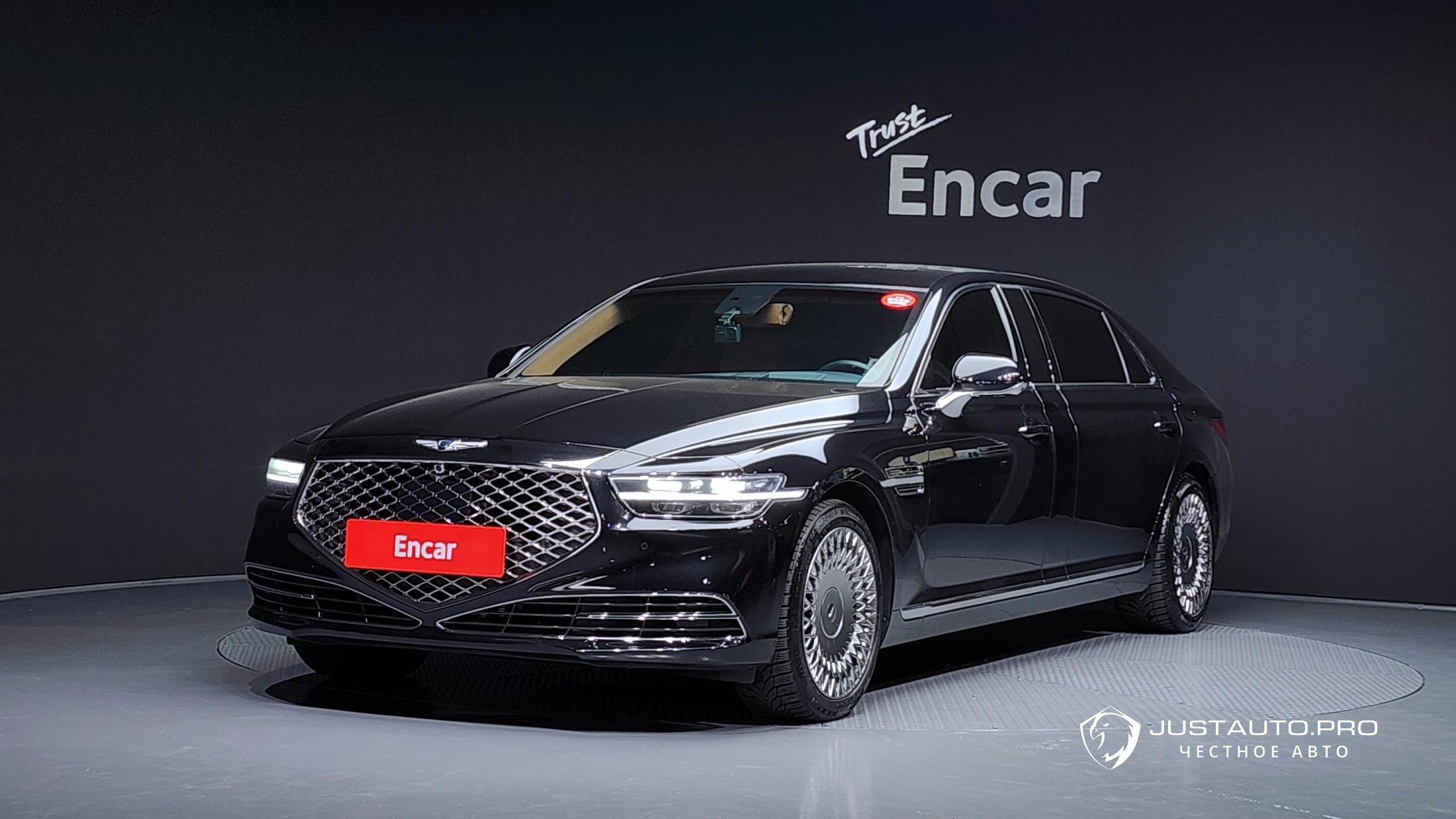 Автомобиль Genesis G90