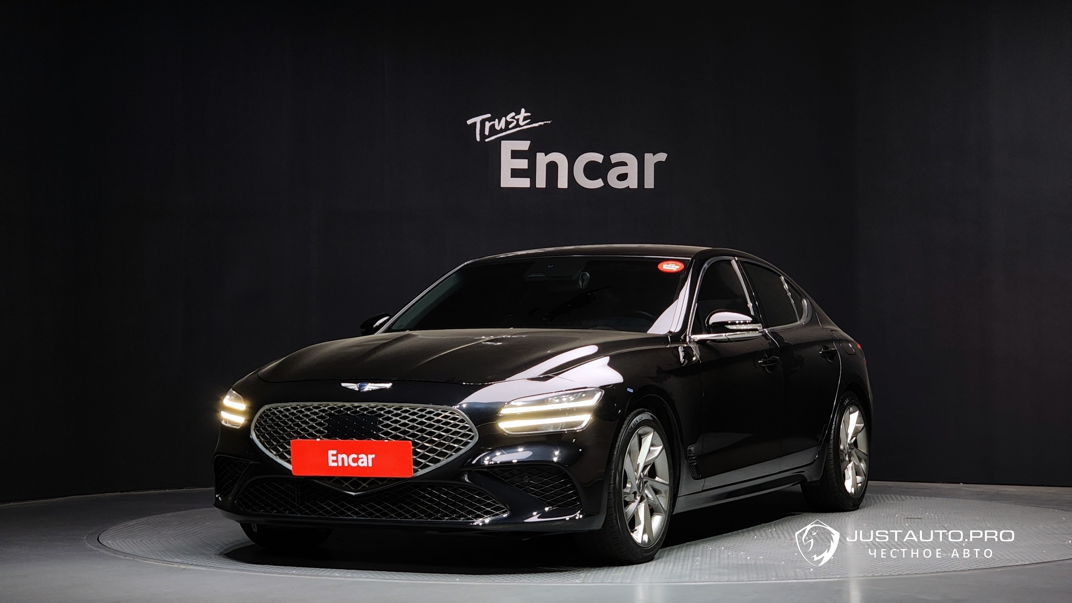 Автомобиль Genesis G70