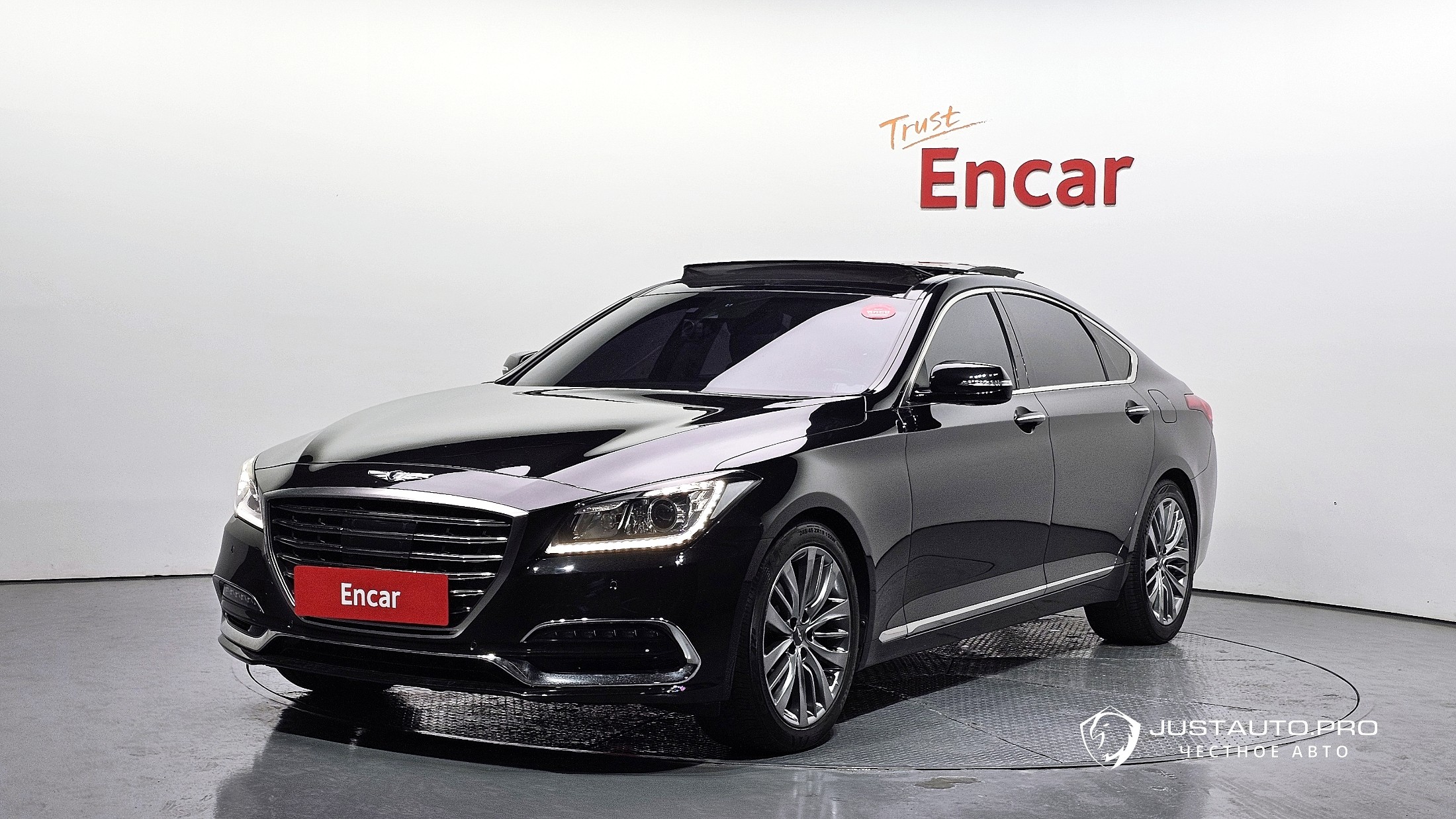 Автомобиль Genesis G80
