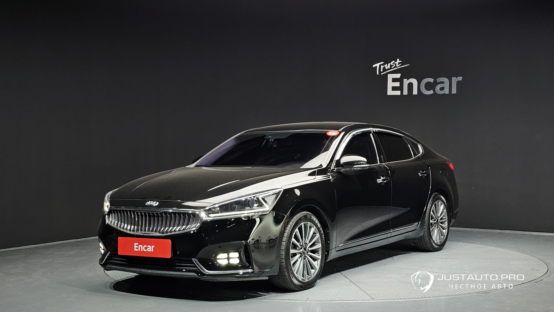 Автомобиль Kia K7