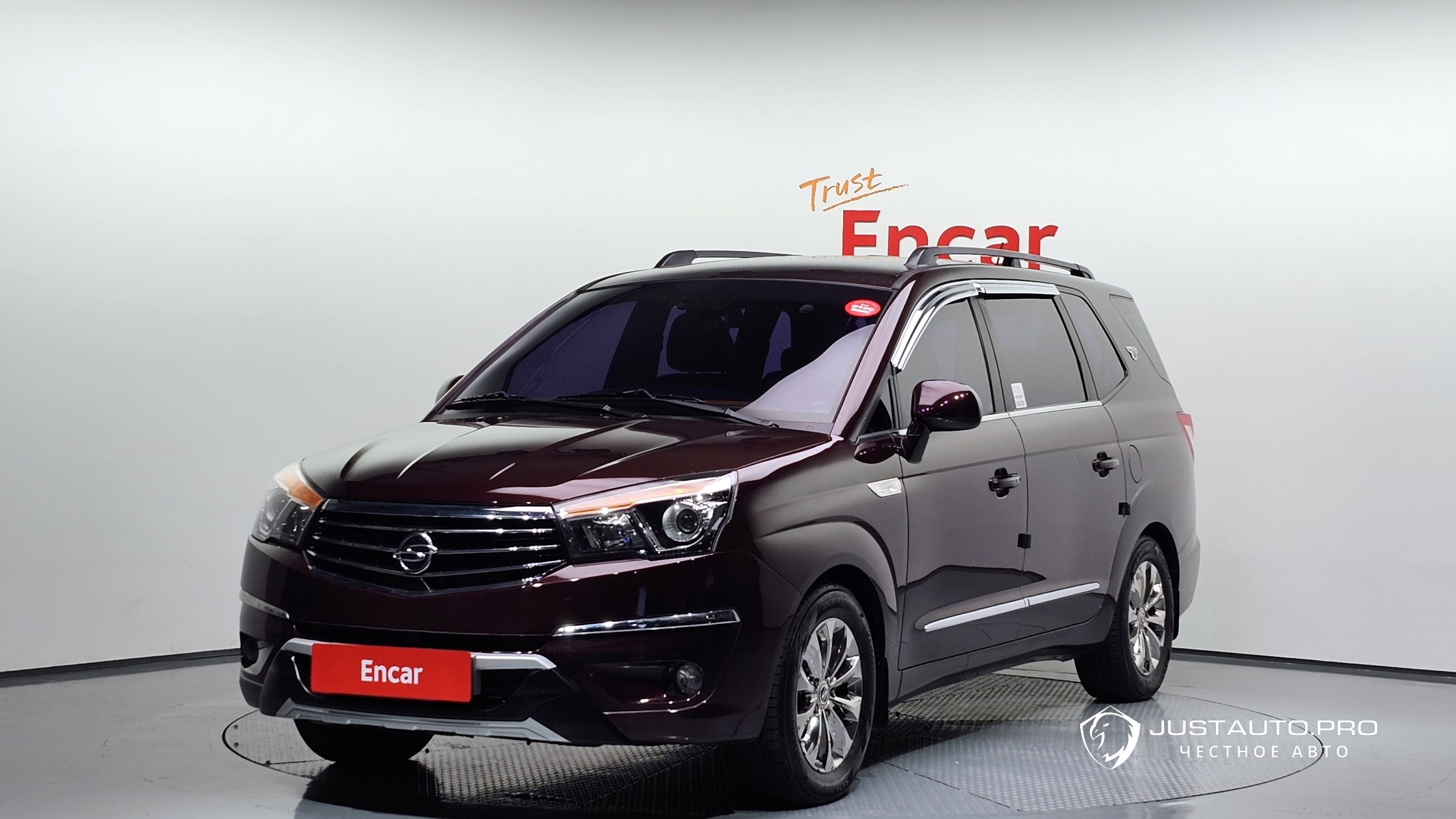 Автомобиль KG_Mobility_Ssangyong KORANDO