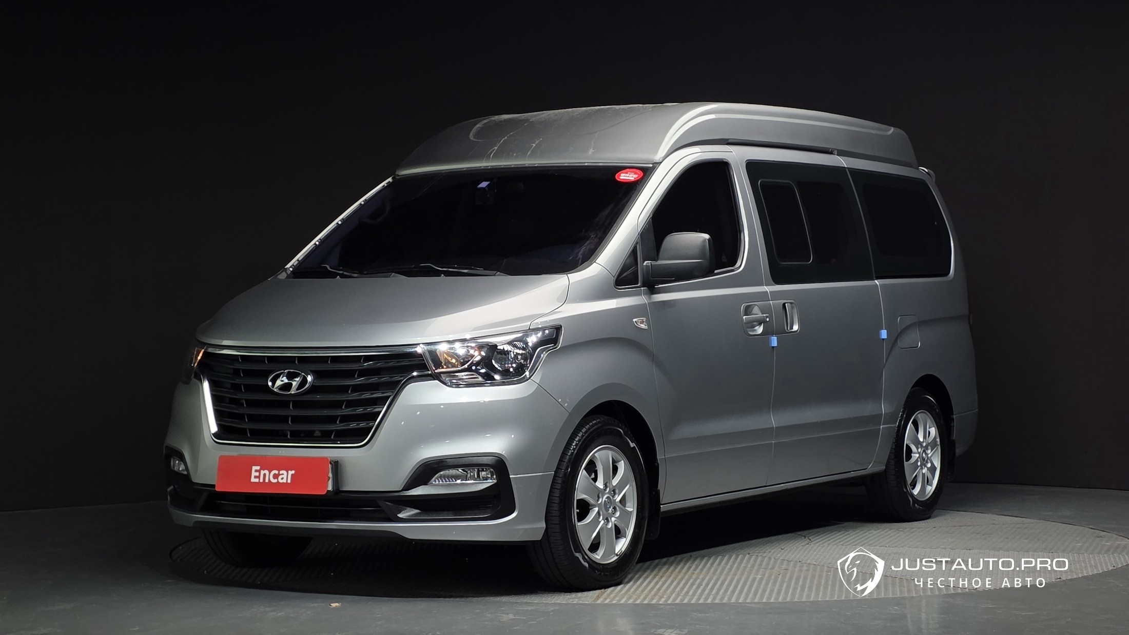 Автомобиль Hyundai Starex