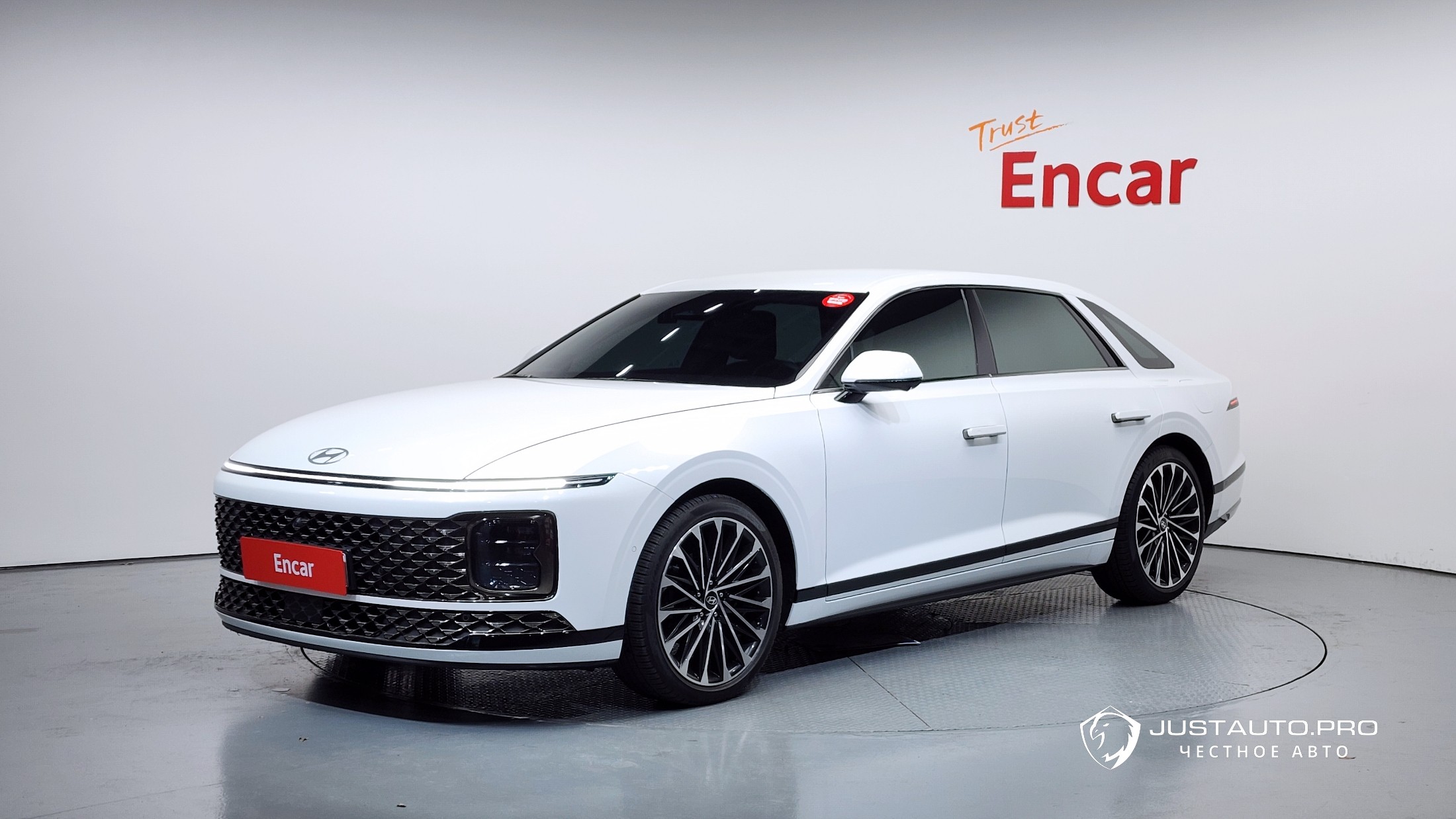 Автомобиль Hyundai Grandeur