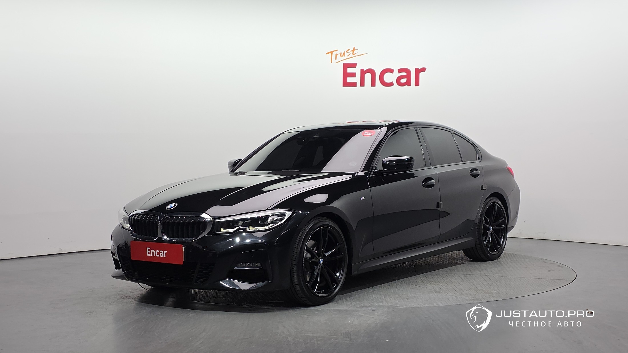 Автомобиль BMW 3-Series