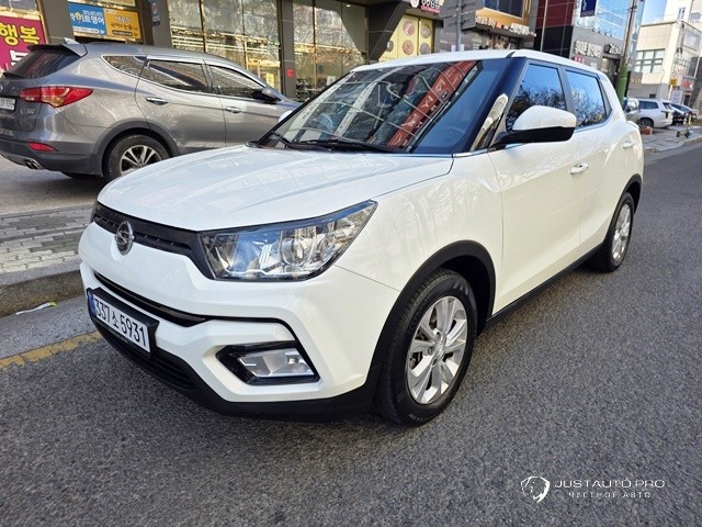 Автомобиль KG_Mobility_Ssangyong TIBOLI
