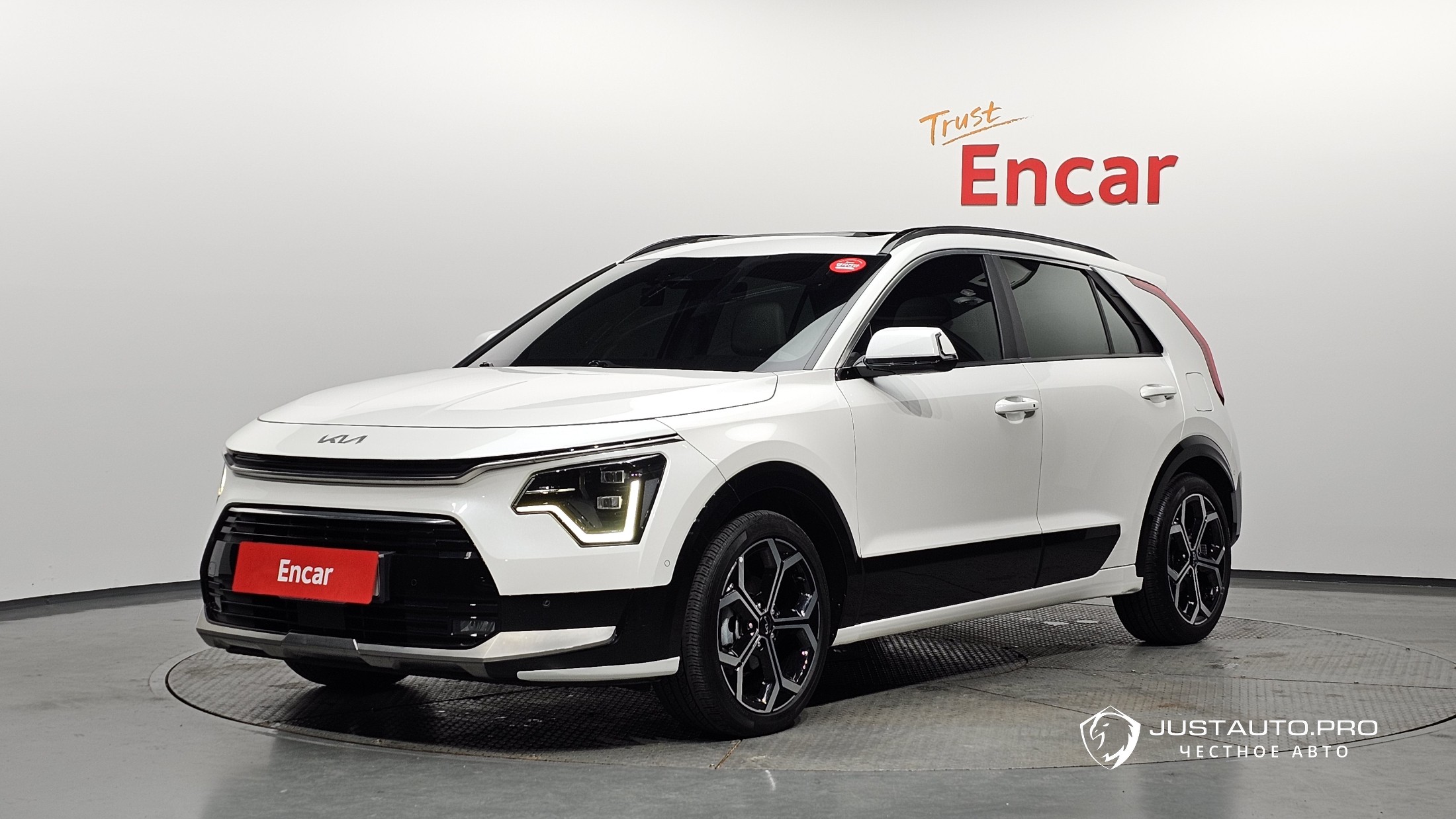 Автомобиль Kia Niro