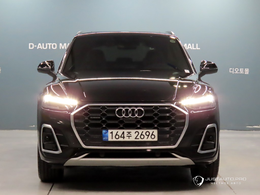 Автомобиль Audi Q5