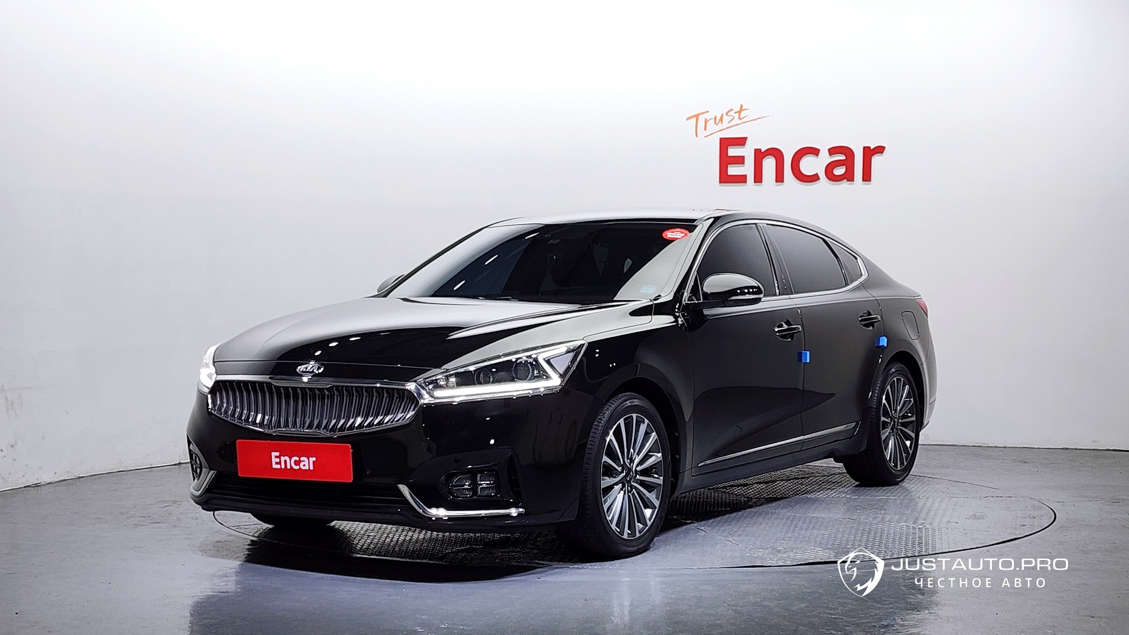 Автомобиль Kia K7