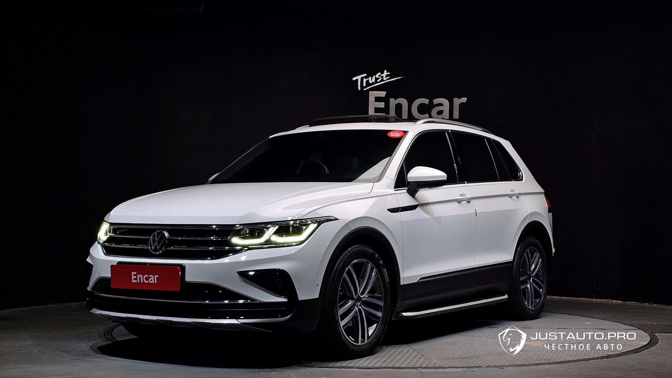 Автомобиль Volkswagen Tiguan