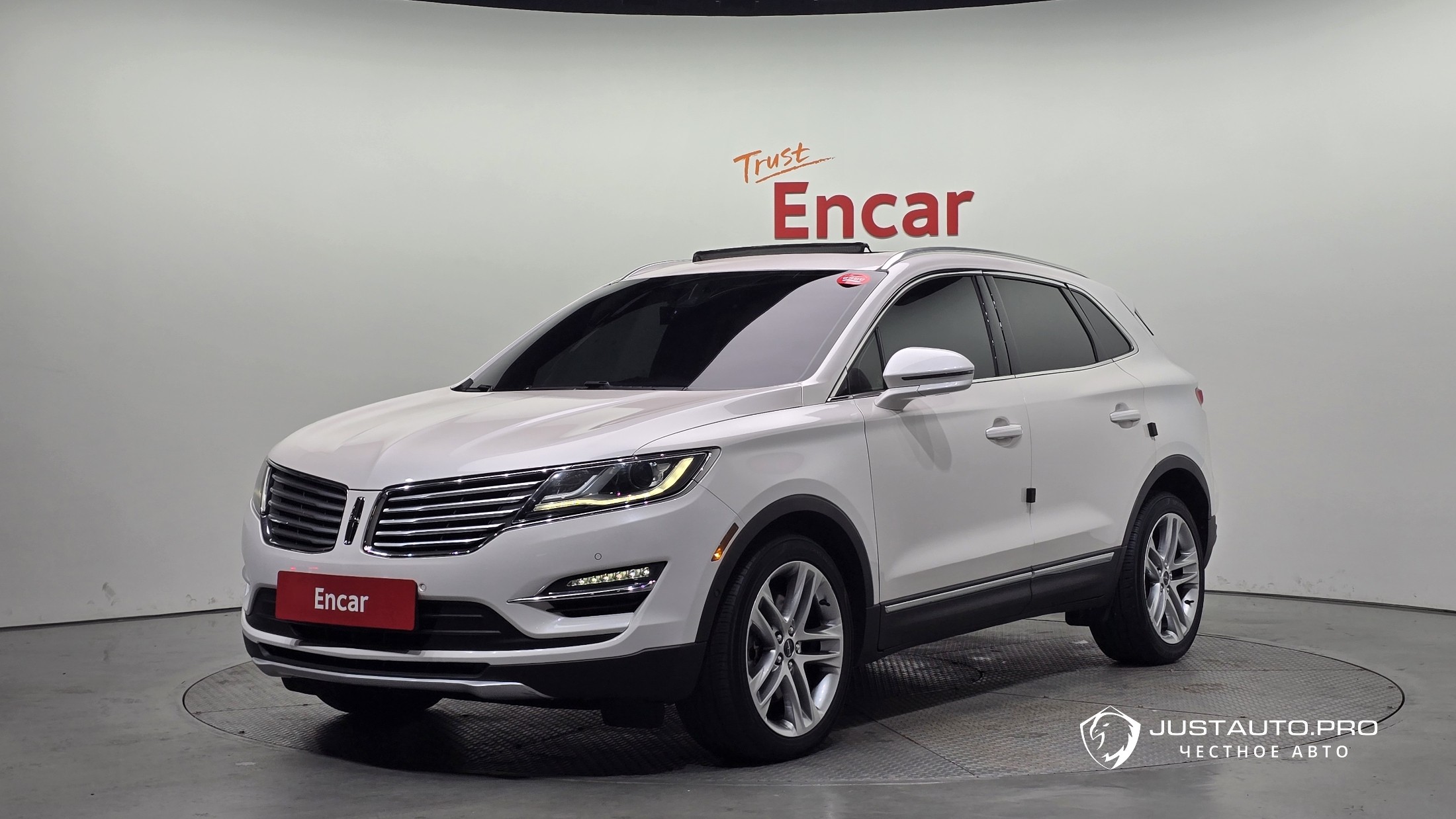 Автомобиль Lincoln MKC