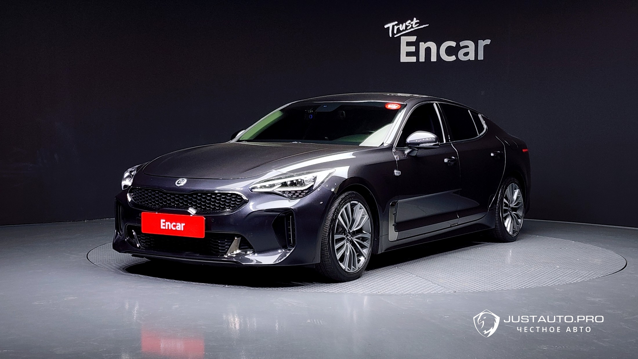 Автомобиль Kia Stinger