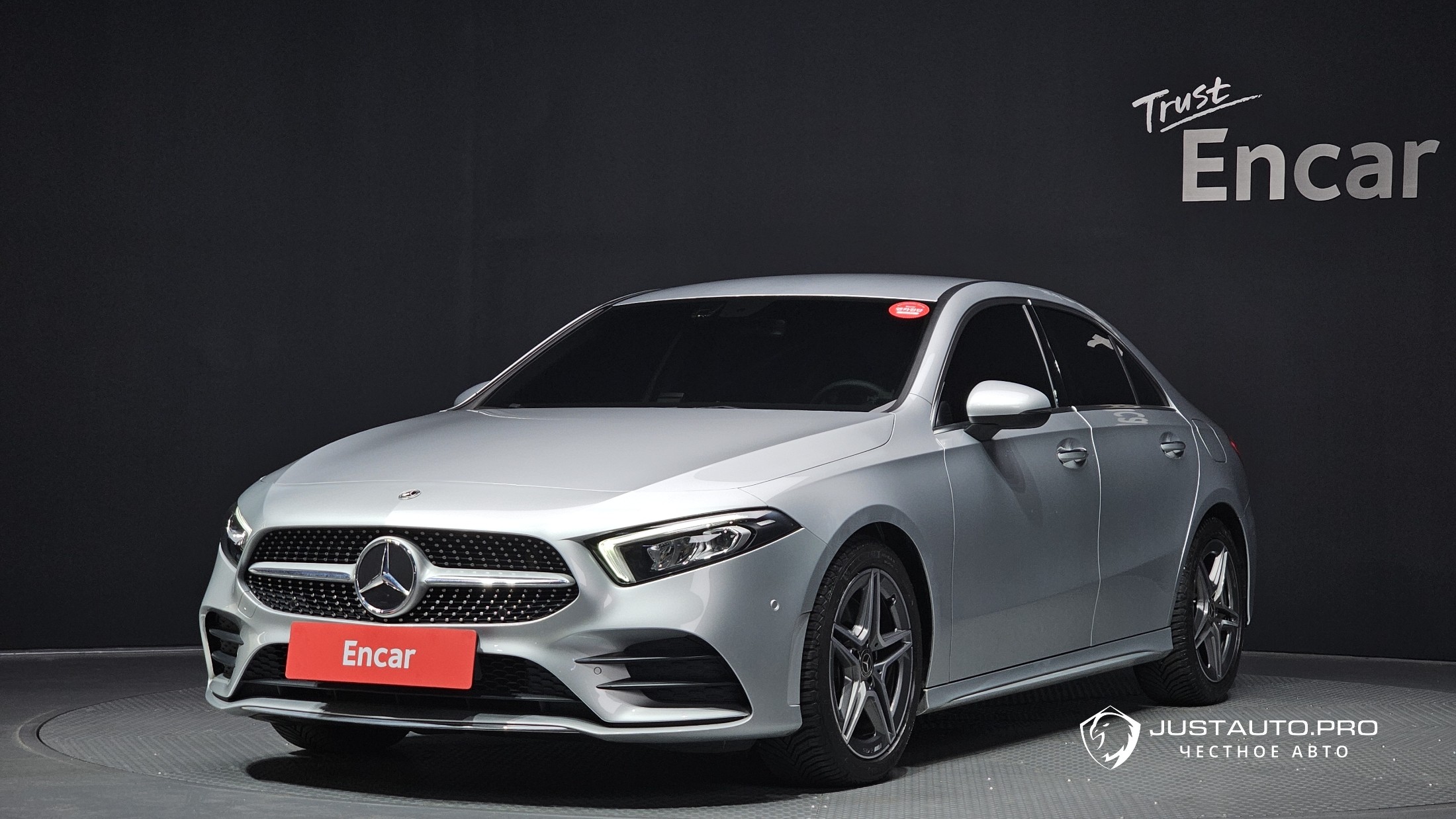 Автомобиль Mercedes-Benz A-Class