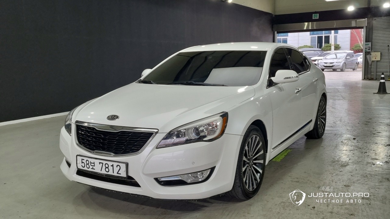 Автомобиль Kia K7