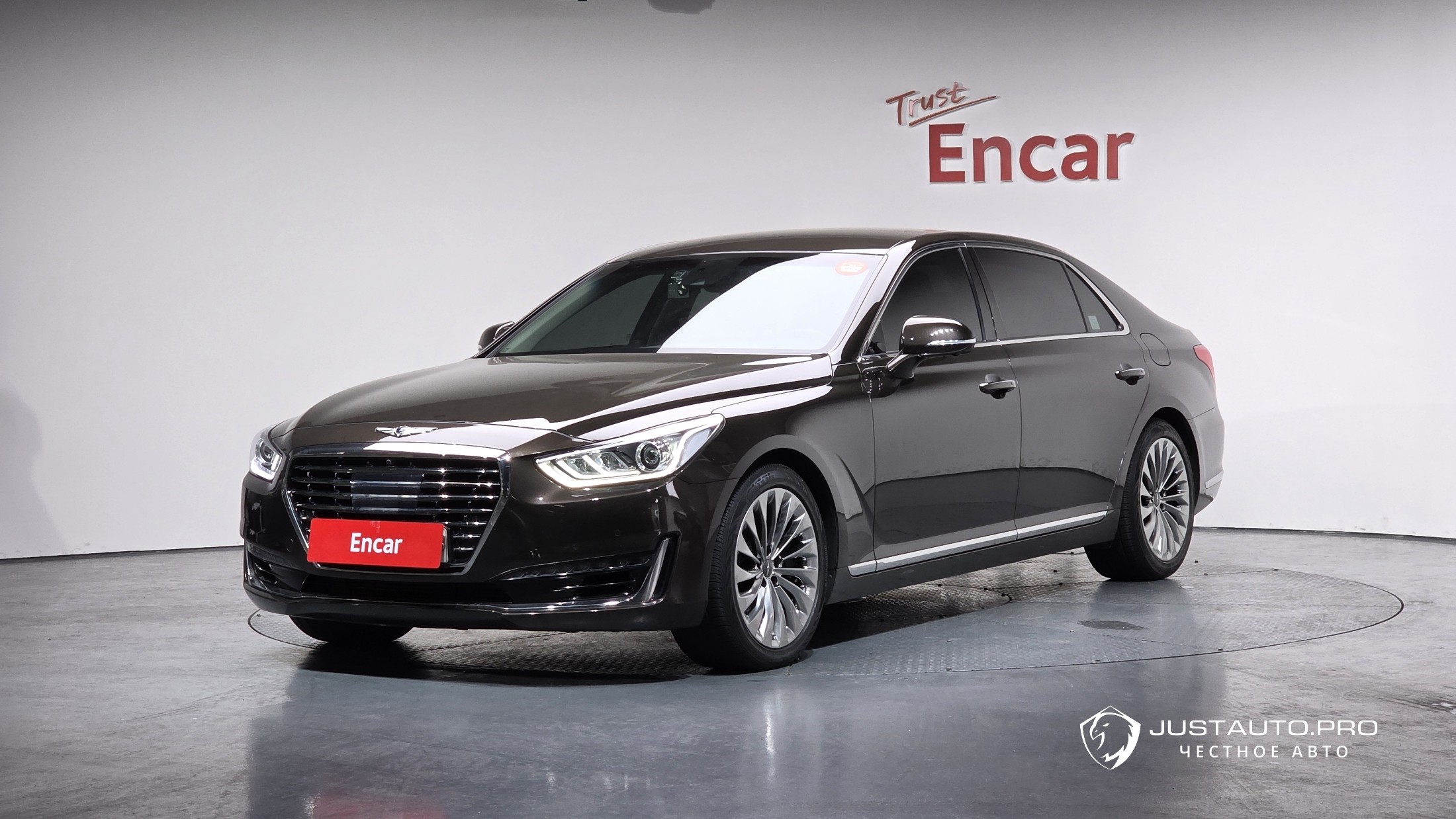 Автомобиль Genesis EQ900