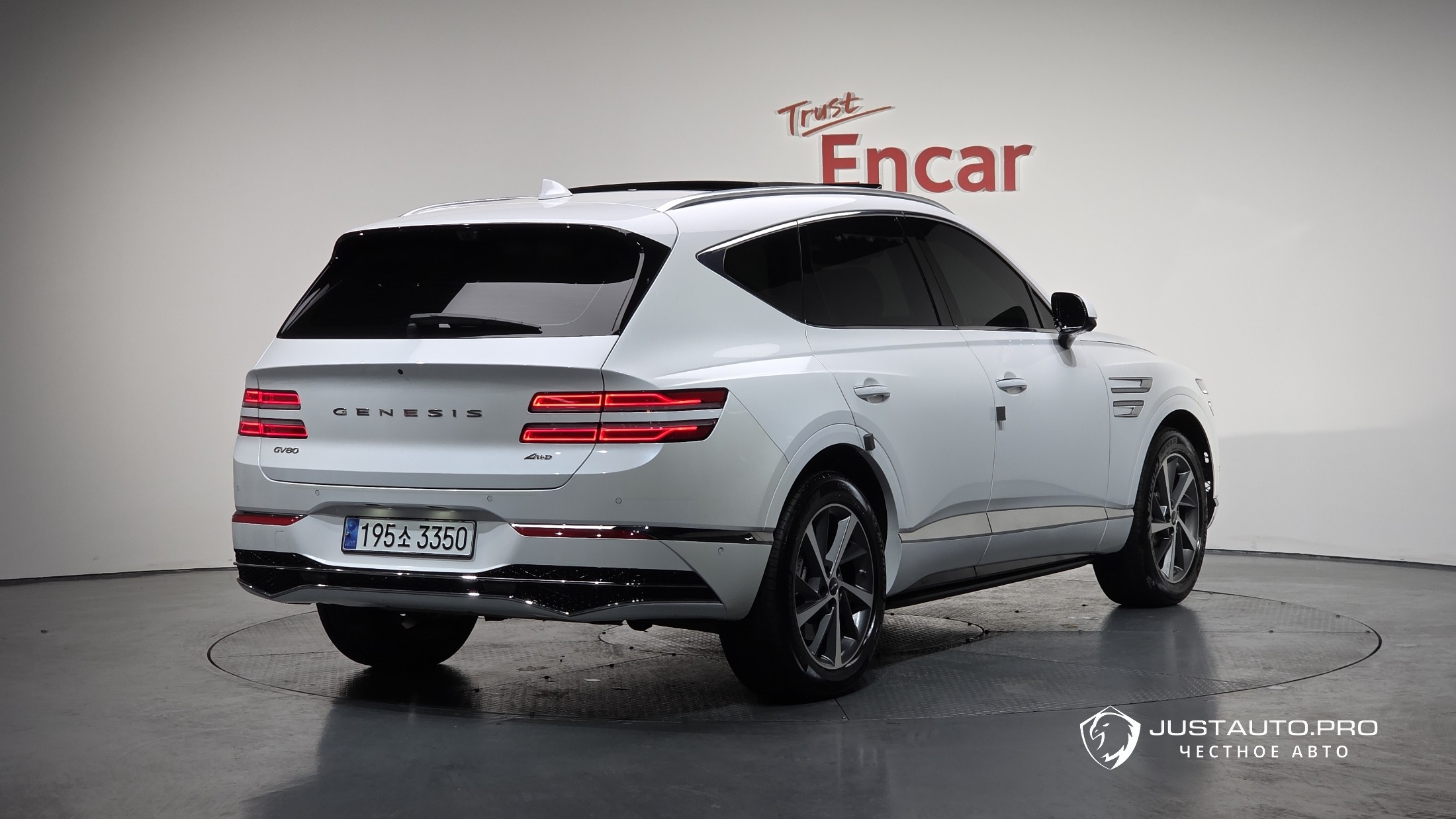 Автомобиль Genesis GV80