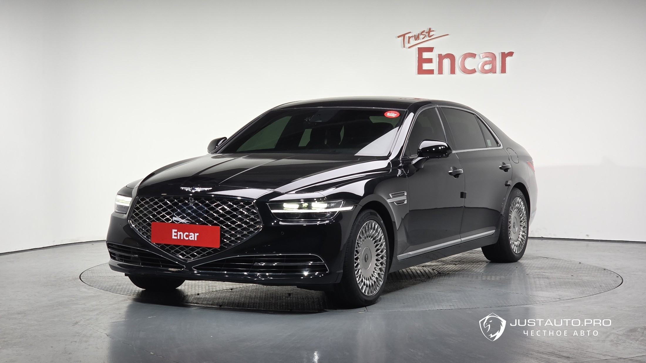 Автомобиль Genesis G90