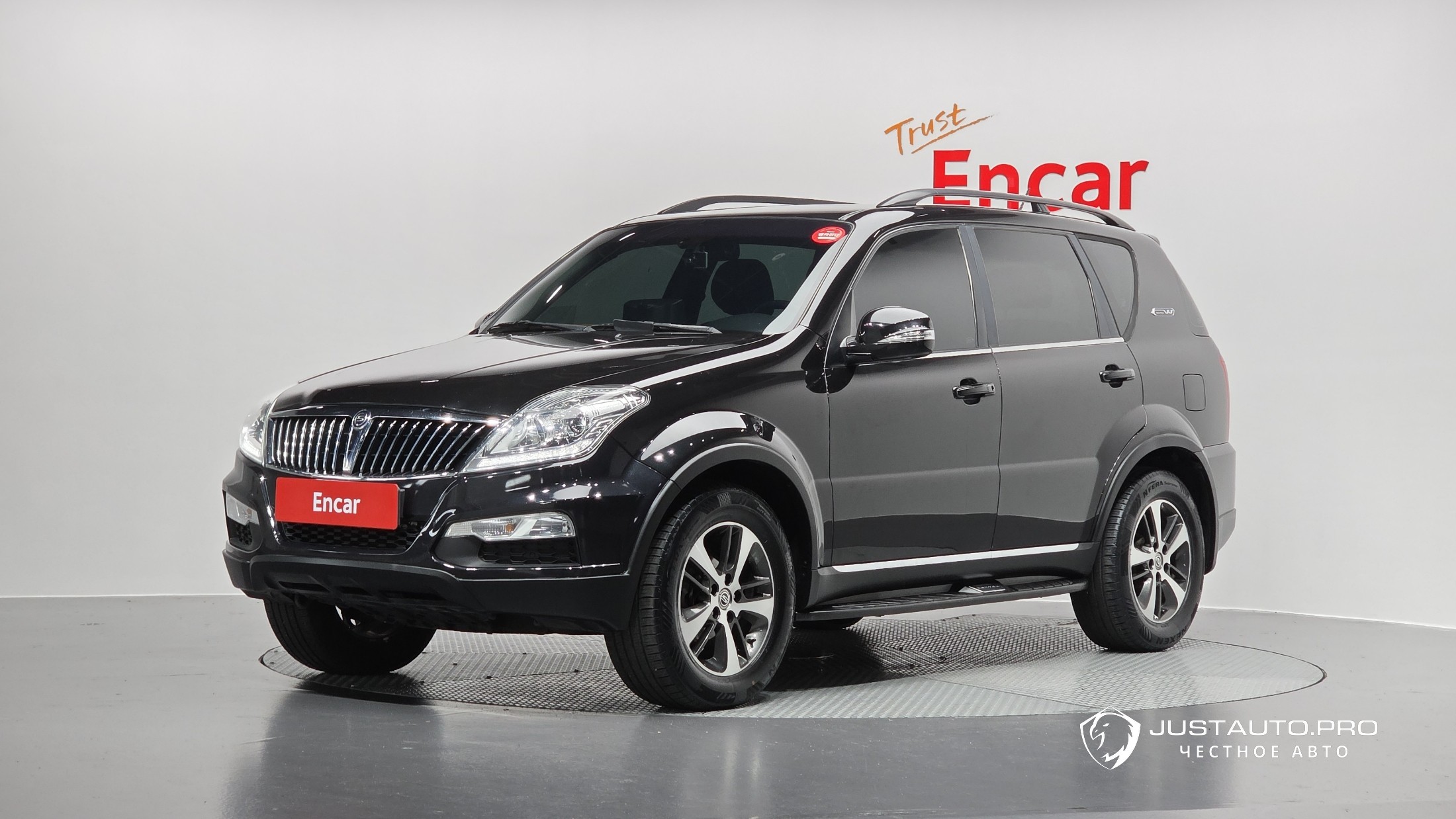 Автомобиль KG_Mobility_Ssangyong Rexton