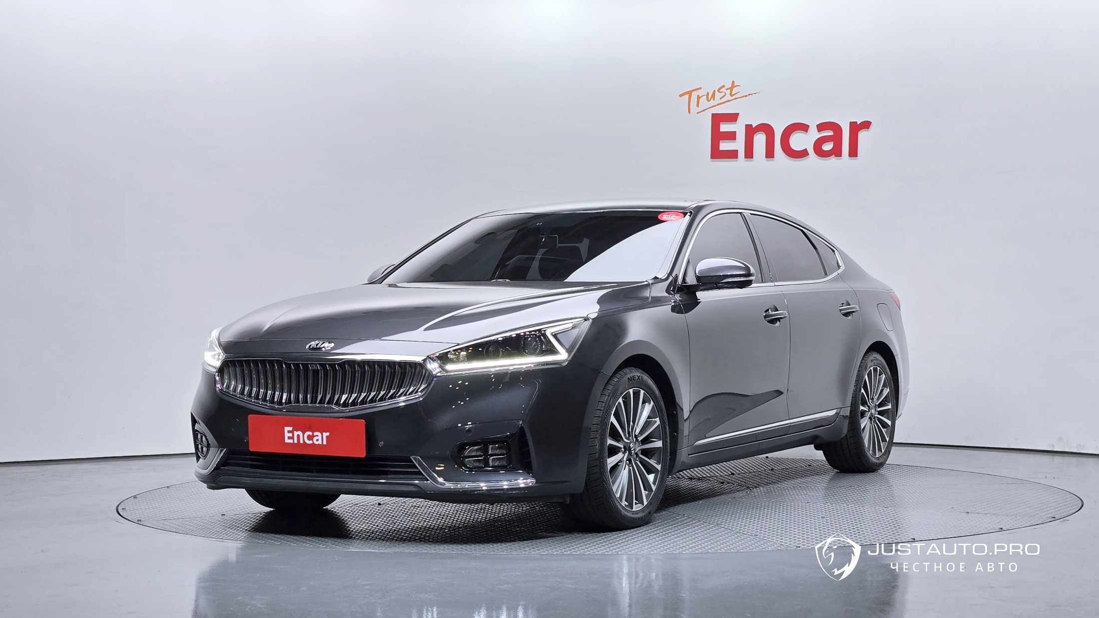 Автомобиль Kia K7