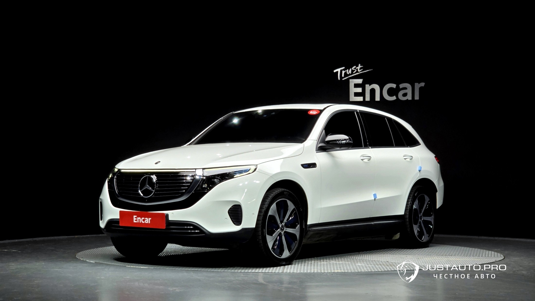 Автомобиль Mercedes-Benz EQC