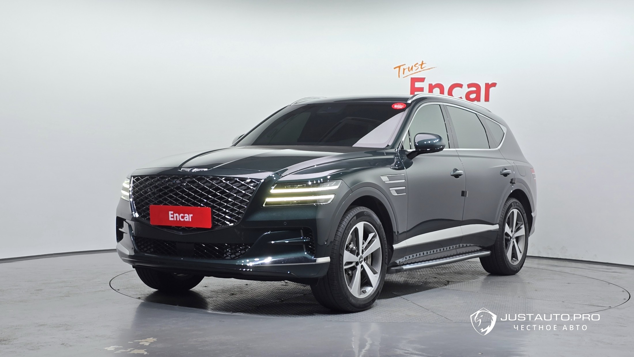 Автомобиль Genesis GV80