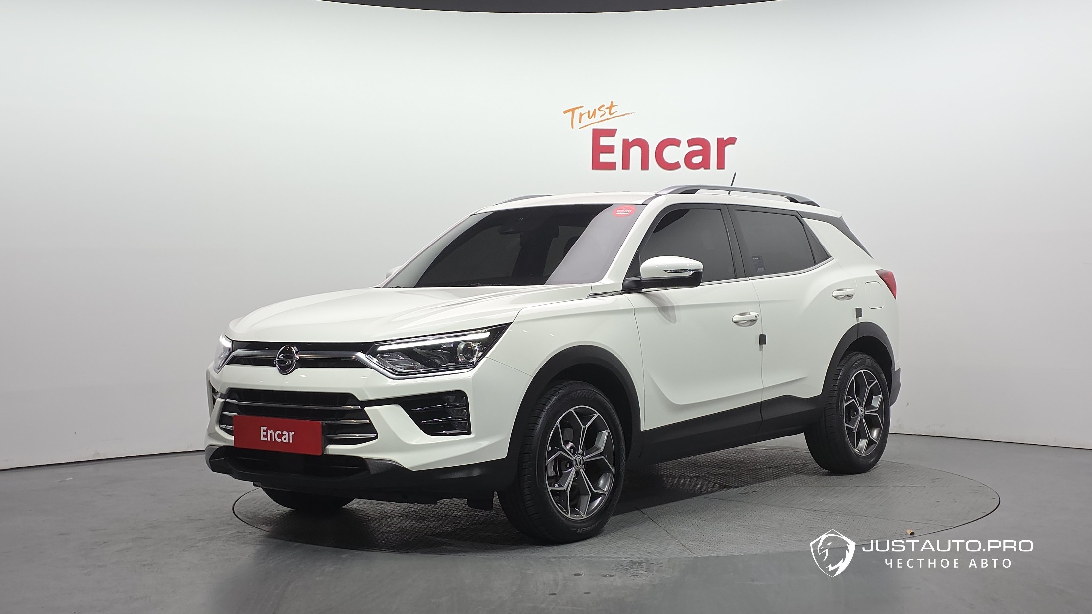 Автомобиль KG_Mobility_Ssangyong KORANDO