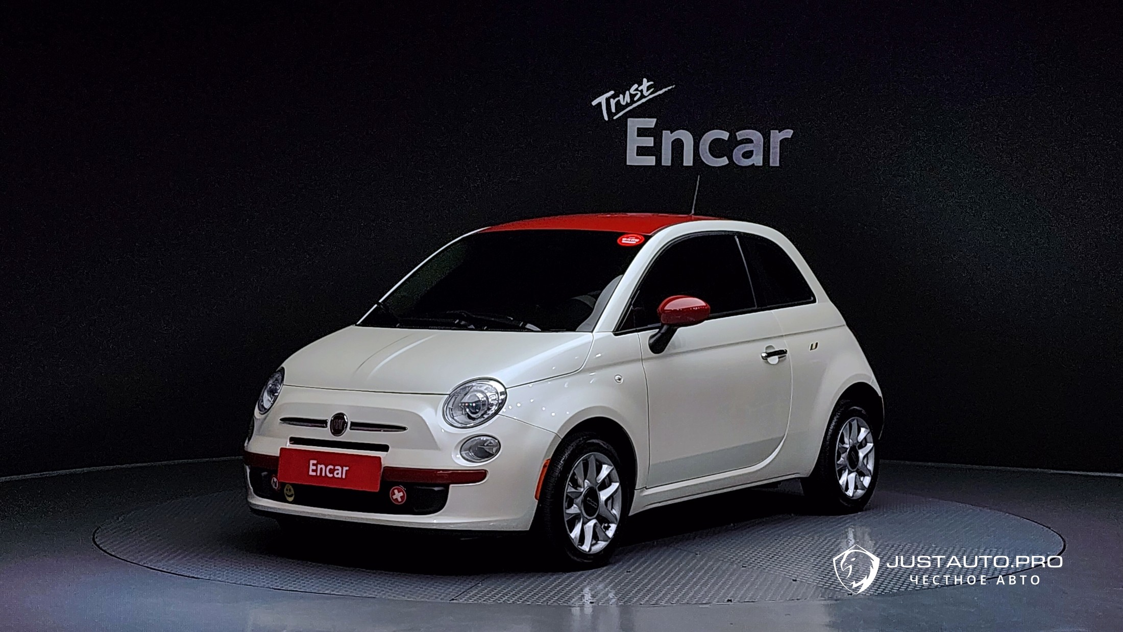 Автомобиль Fiat 500