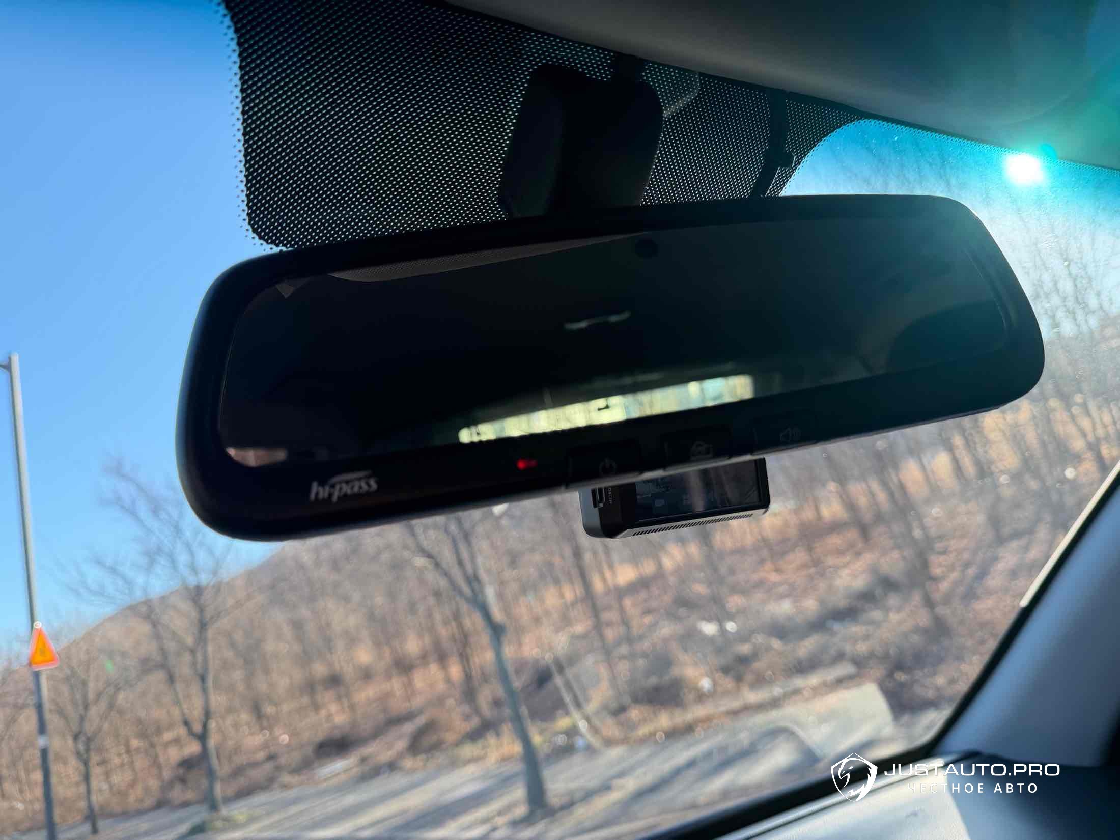 Автомобиль KG_Mobility_Ssangyong Rexton