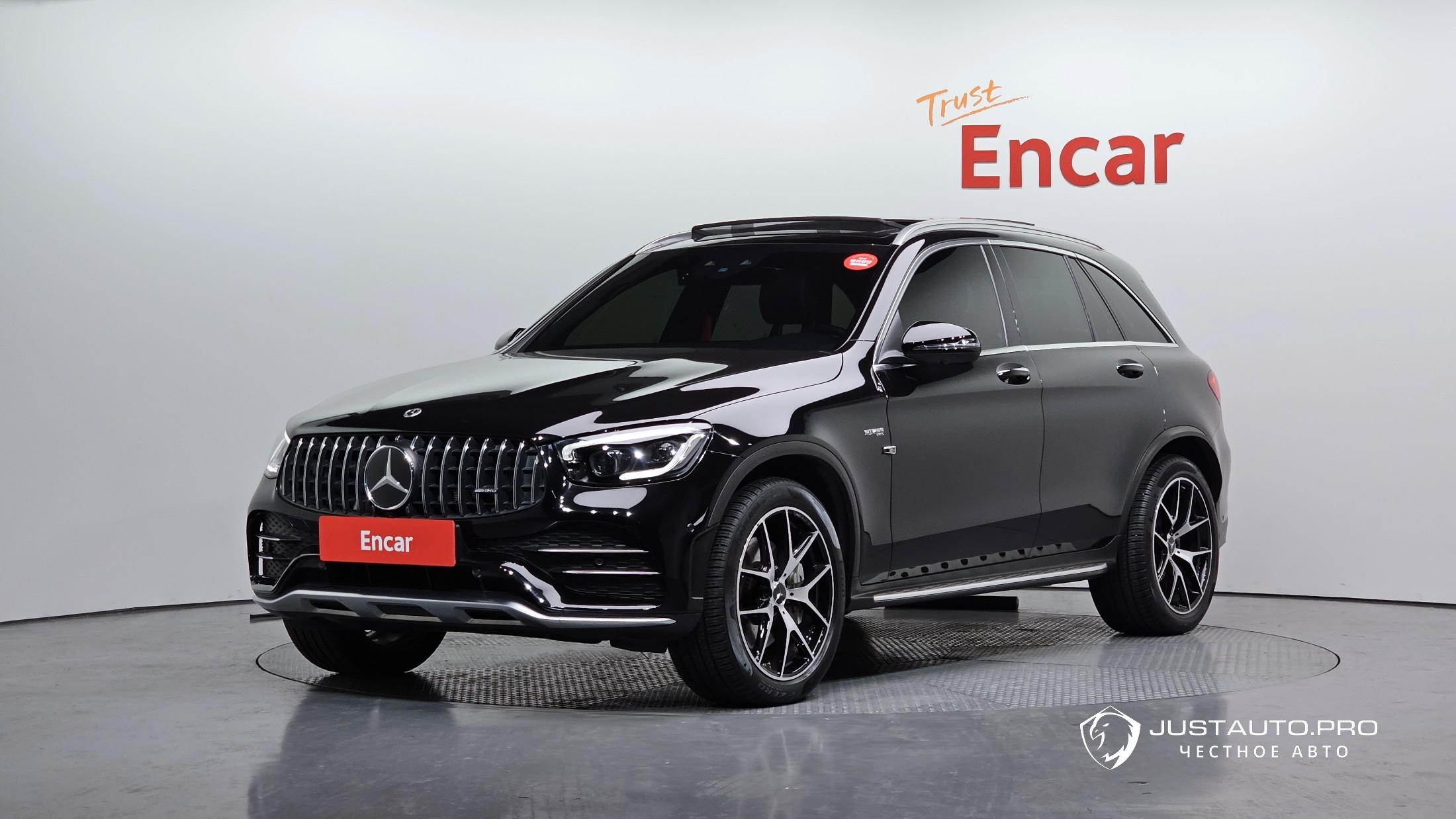 Автомобиль Mercedes-Benz GLC-Class