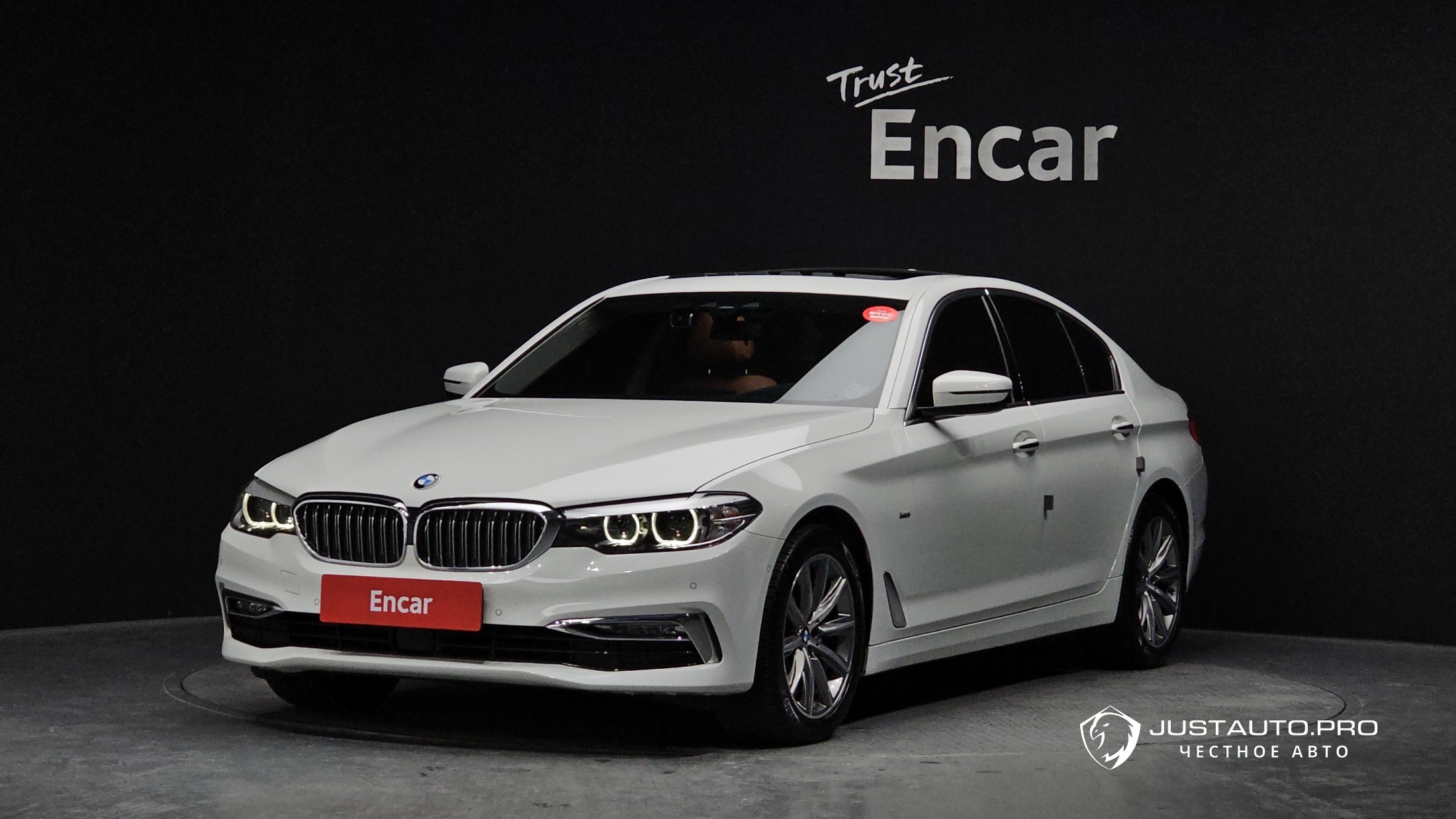 Автомобиль BMW 5-Series