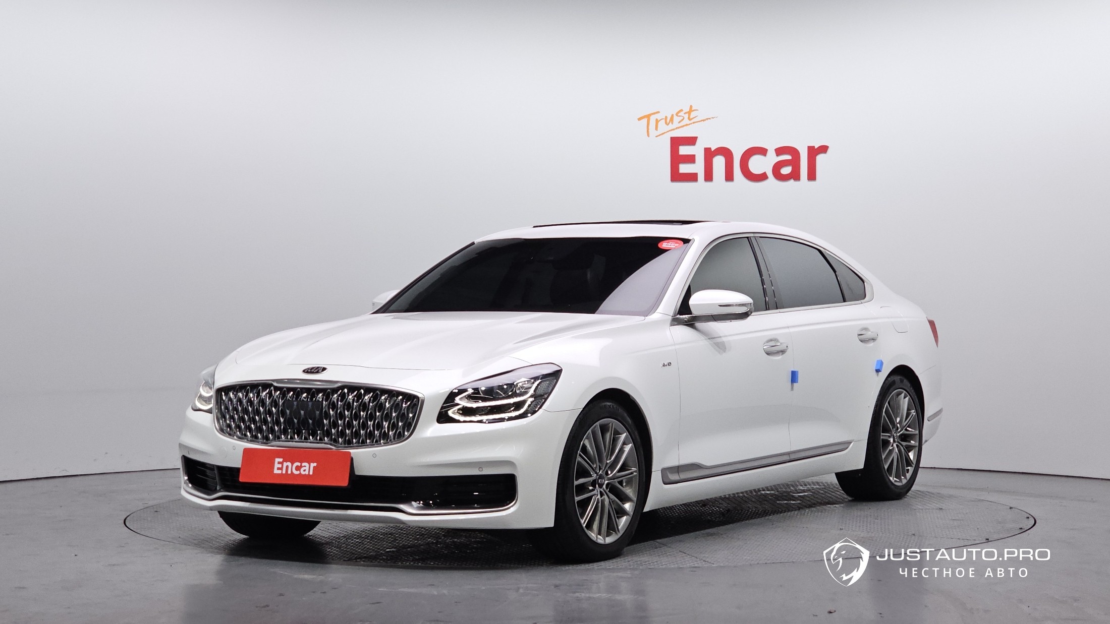 Автомобиль Kia K9